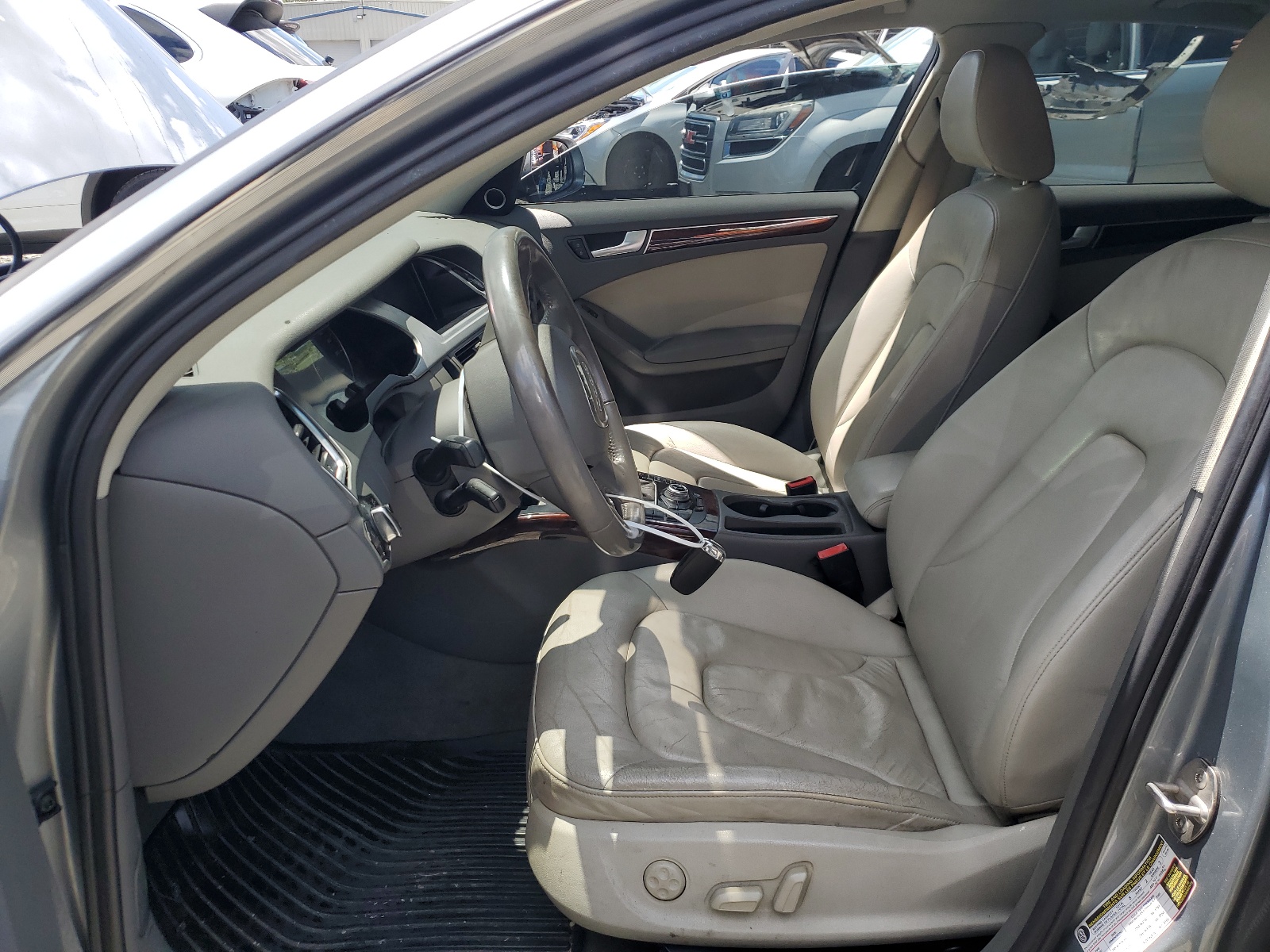 WAUFFAFLXBN044428 2011 Audi A4 Premium Plus