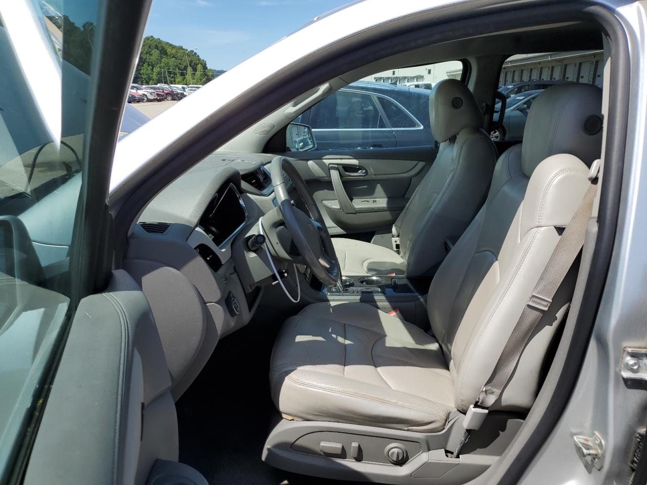 2014 Chevrolet Traverse Lt VIN: 1GNKRHKD6EJ242684 Lot: 61066954