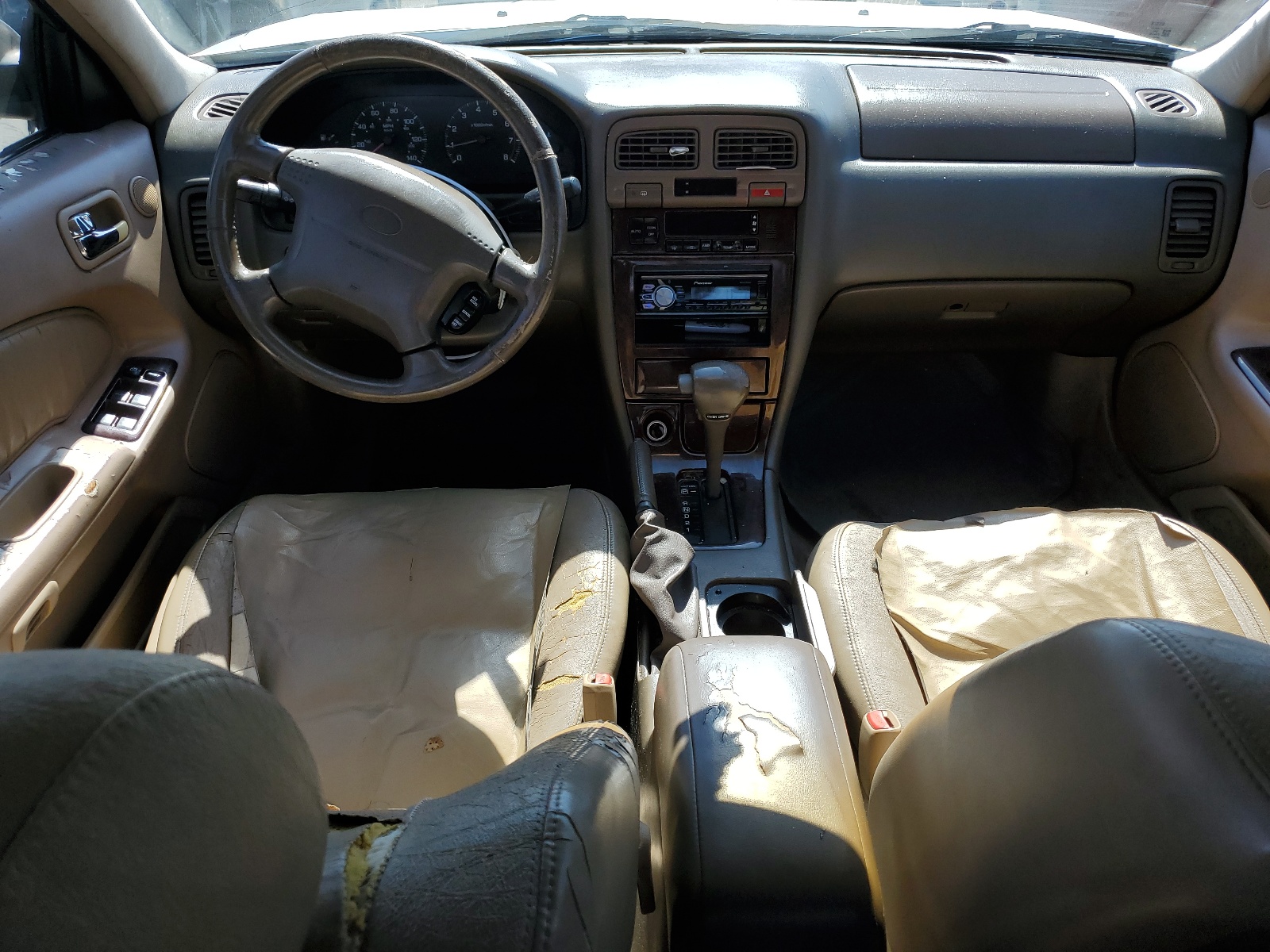 JNKCA21A2WT614096 1998 Infiniti I30