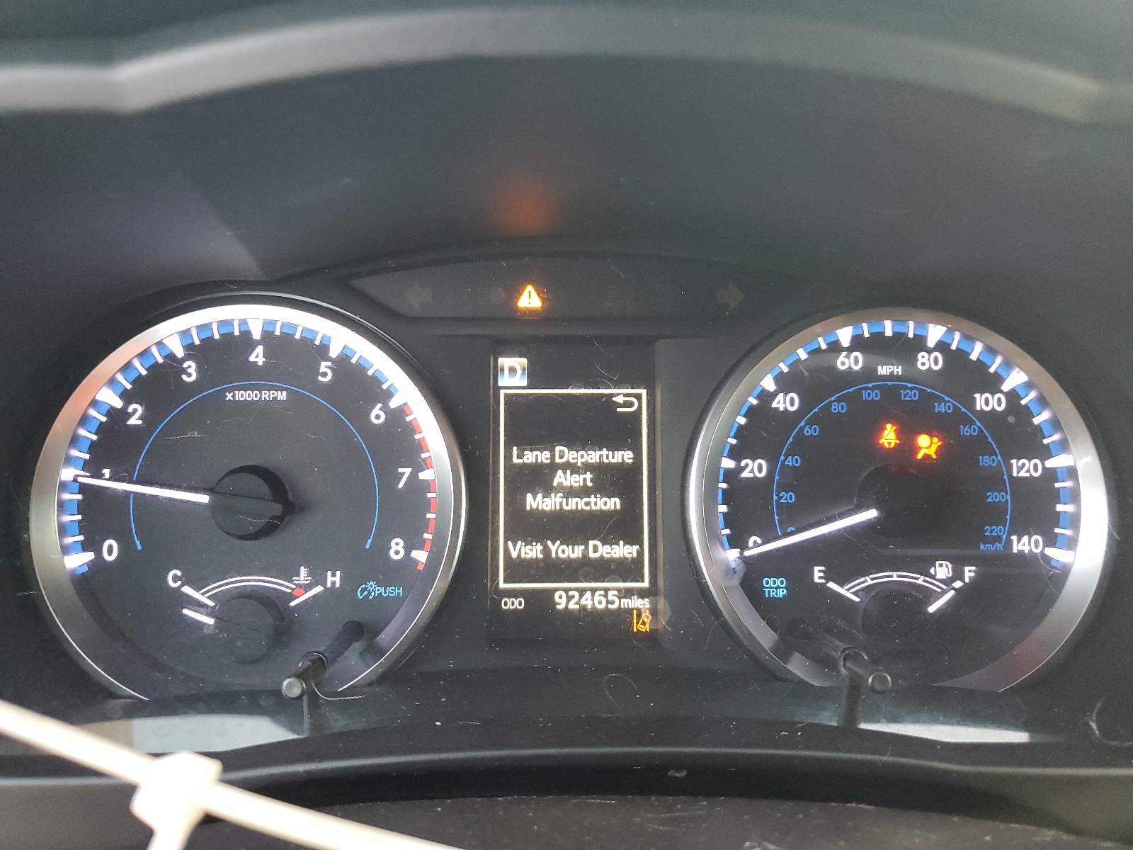 5TDZARFH2KS042241 2019 Toyota Highlander Le