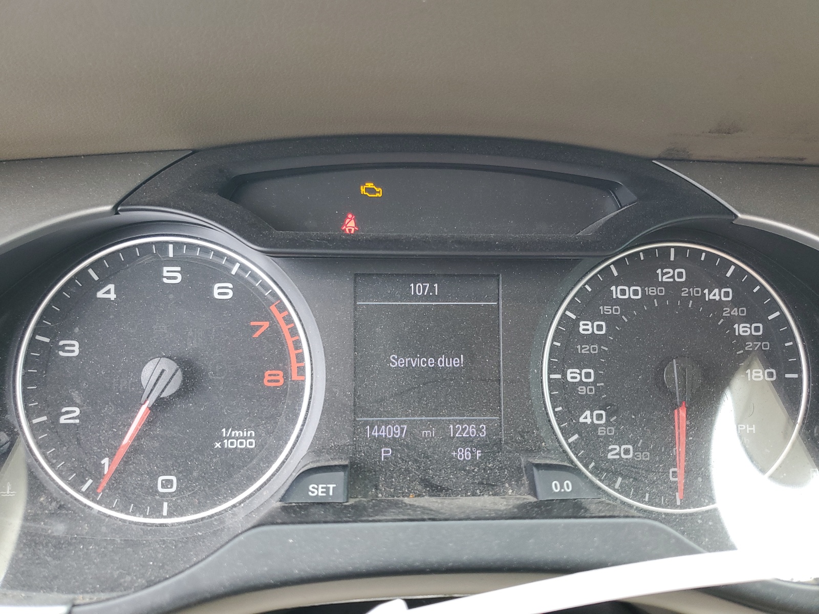 WAUEFAFL8BN038218 2011 Audi A4 Premium Plus