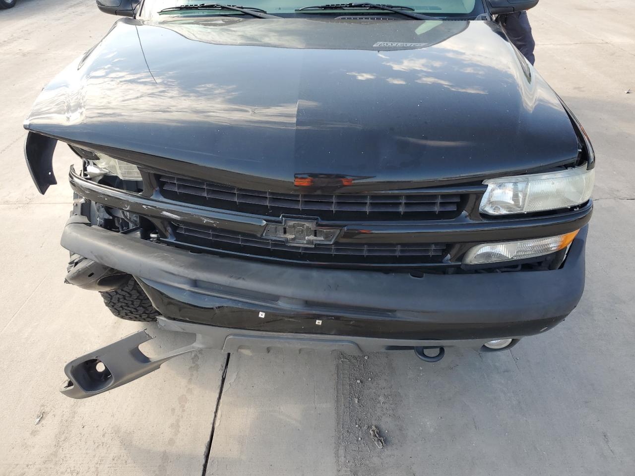2002 Chevrolet Tahoe K1500 VIN: 1GNEK13Z12R122551 Lot: 62273274
