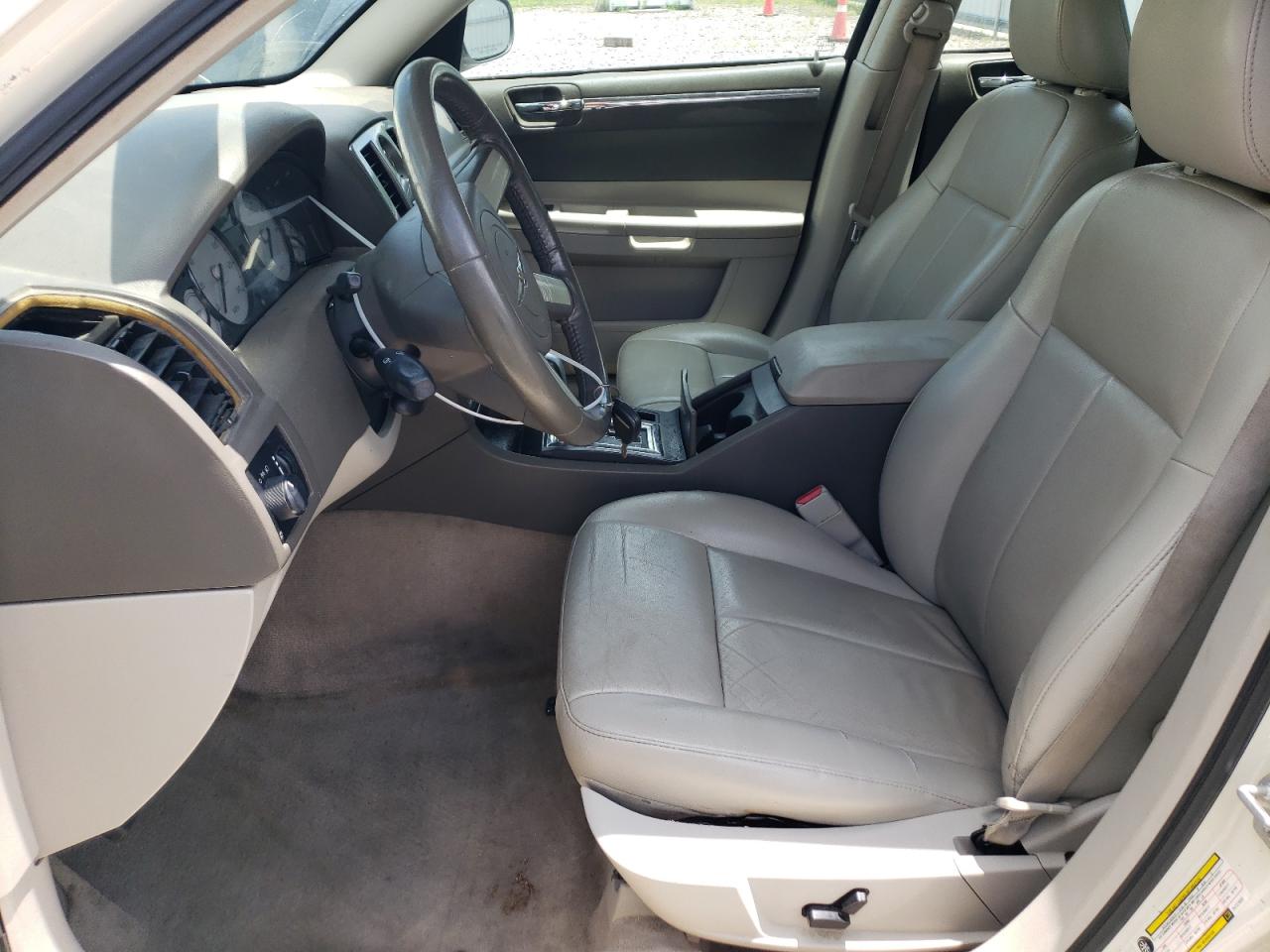 2007 Chrysler 300 Touring VIN: 2C3KA53G47H727602 Lot: 63347454