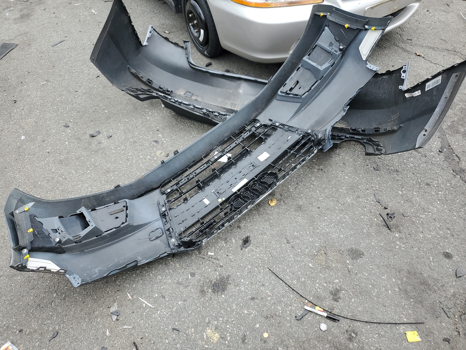 WAUANAF49HN033354 2017 Audi A4 Premium