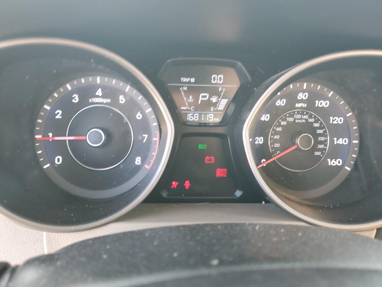 2016 Hyundai Elantra - Image 9