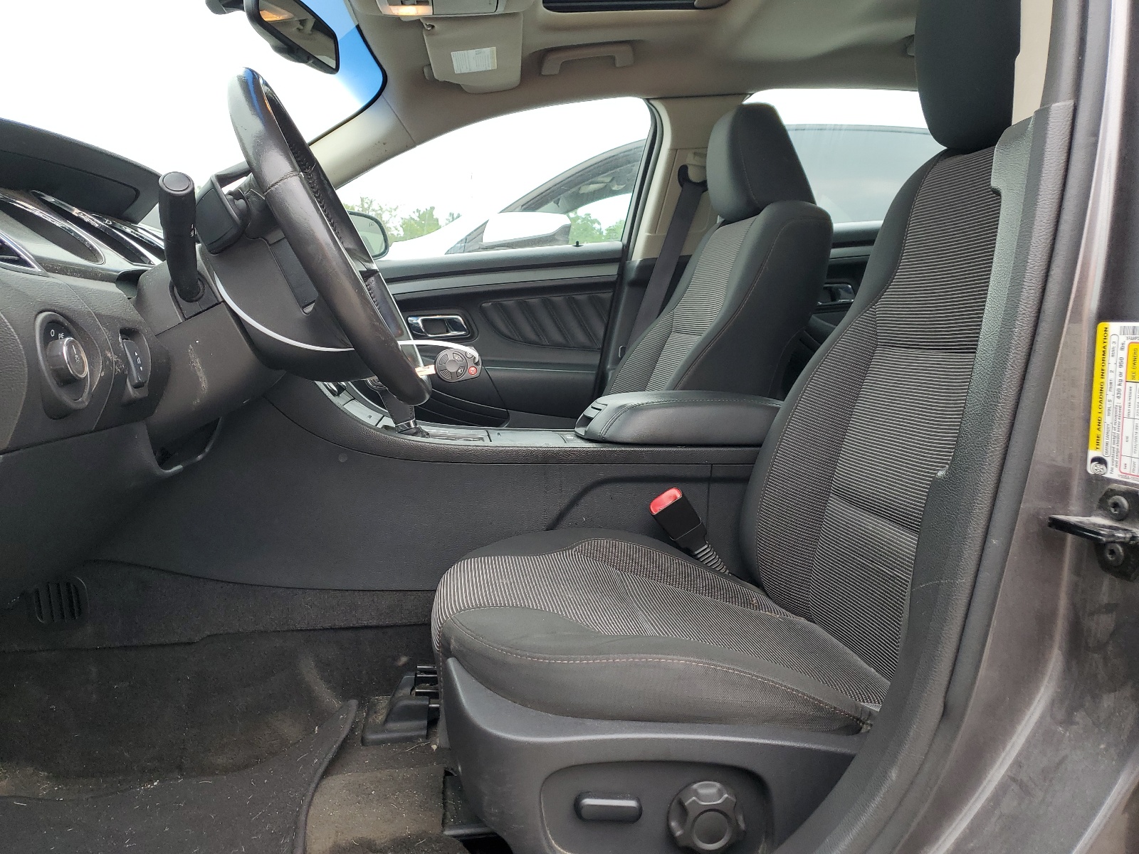 1FAHP2EW5BG177649 2011 Ford Taurus Sel