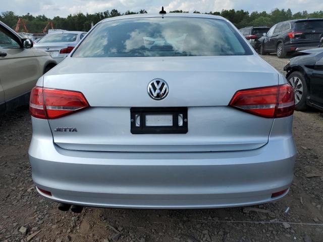  VOLKSWAGEN JETTA 2015 Серебристый