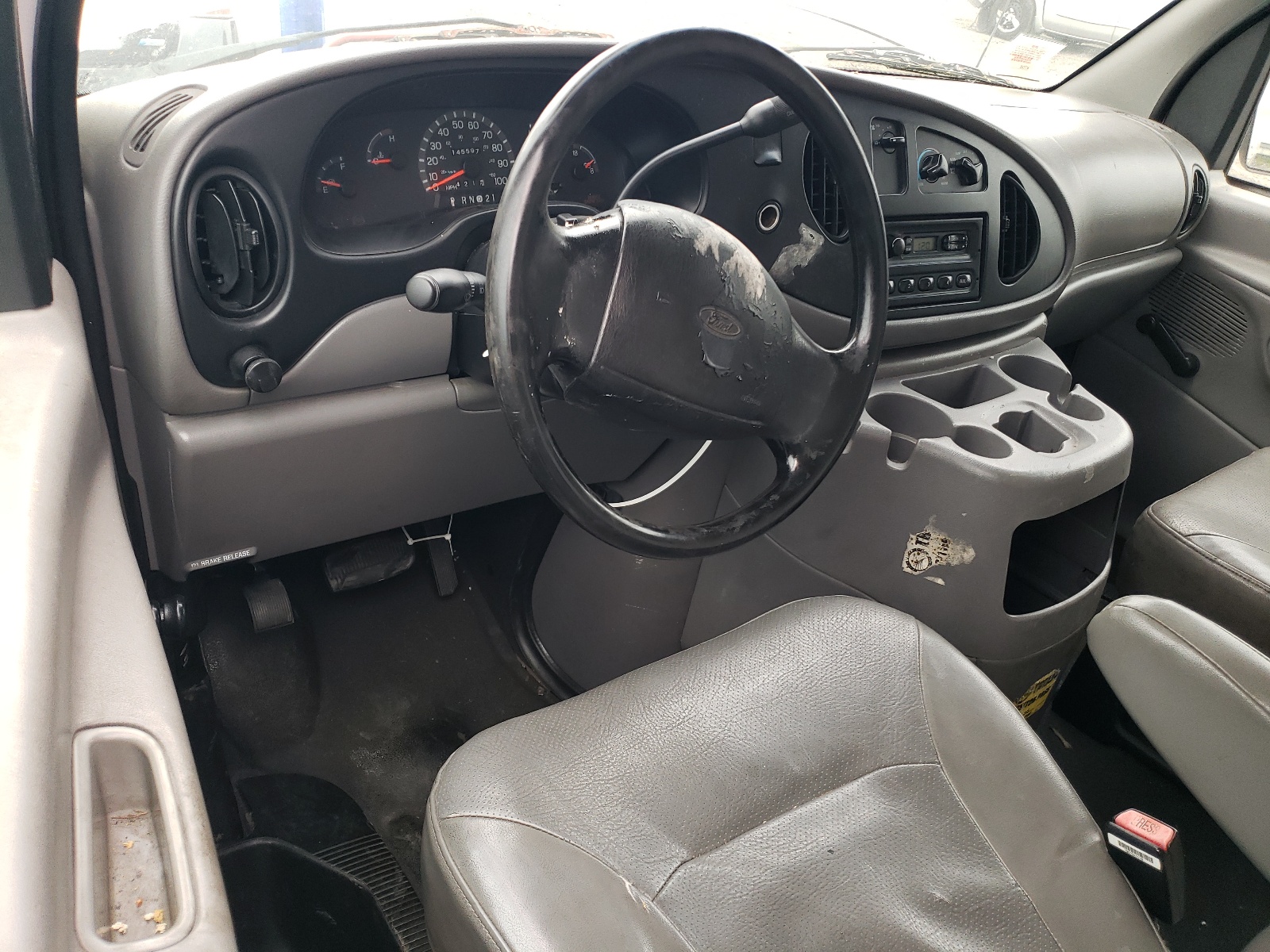 1FTNE24L8YHB78470 2000 Ford Econoline E250 Van