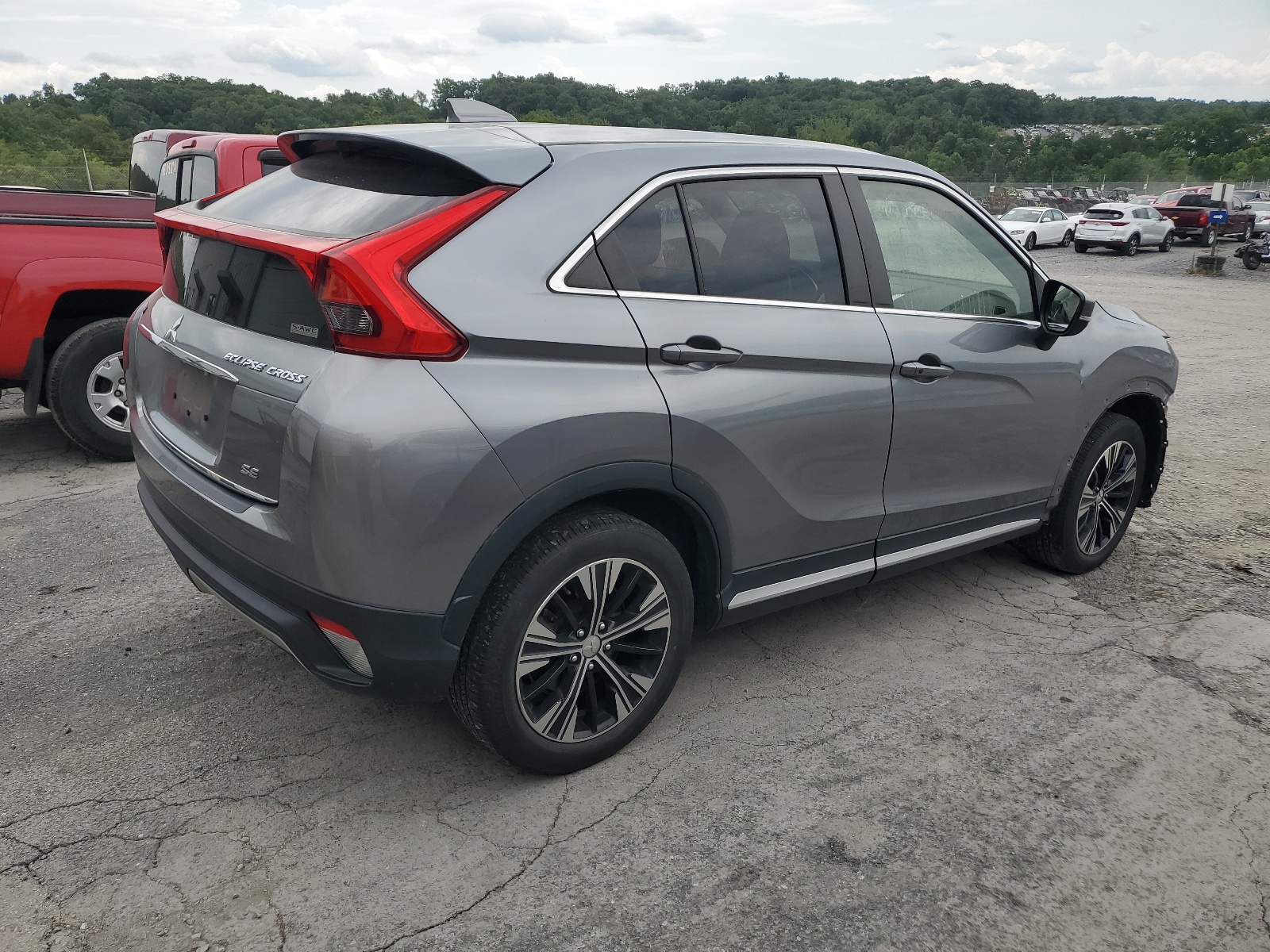 JA4AT5AA0JZ040456 2018 Mitsubishi Eclipse Cross Se