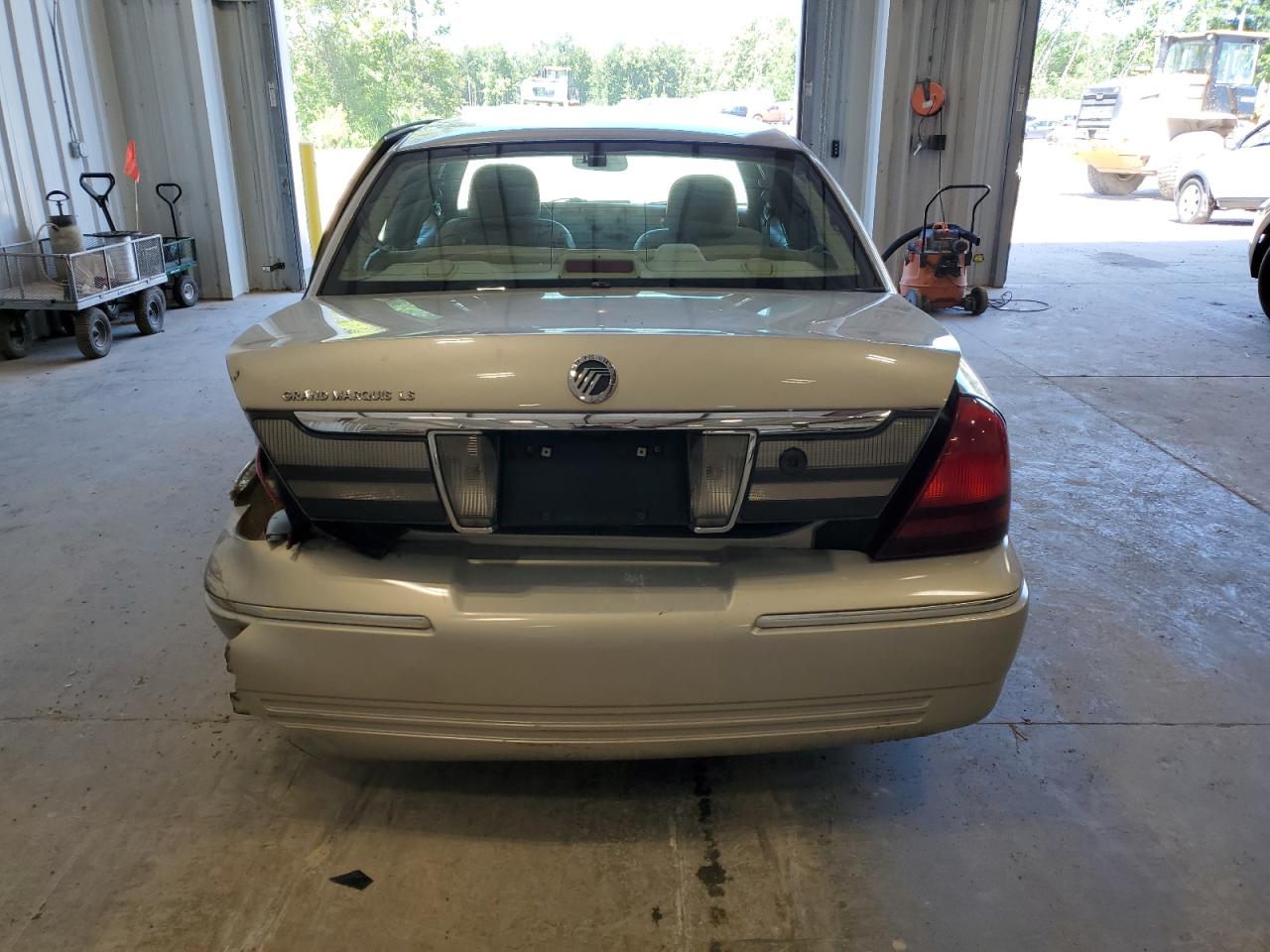 2009 Mercury Grand Marquis Ls VIN: 2MEHM75V29X625601 Lot: 61518824