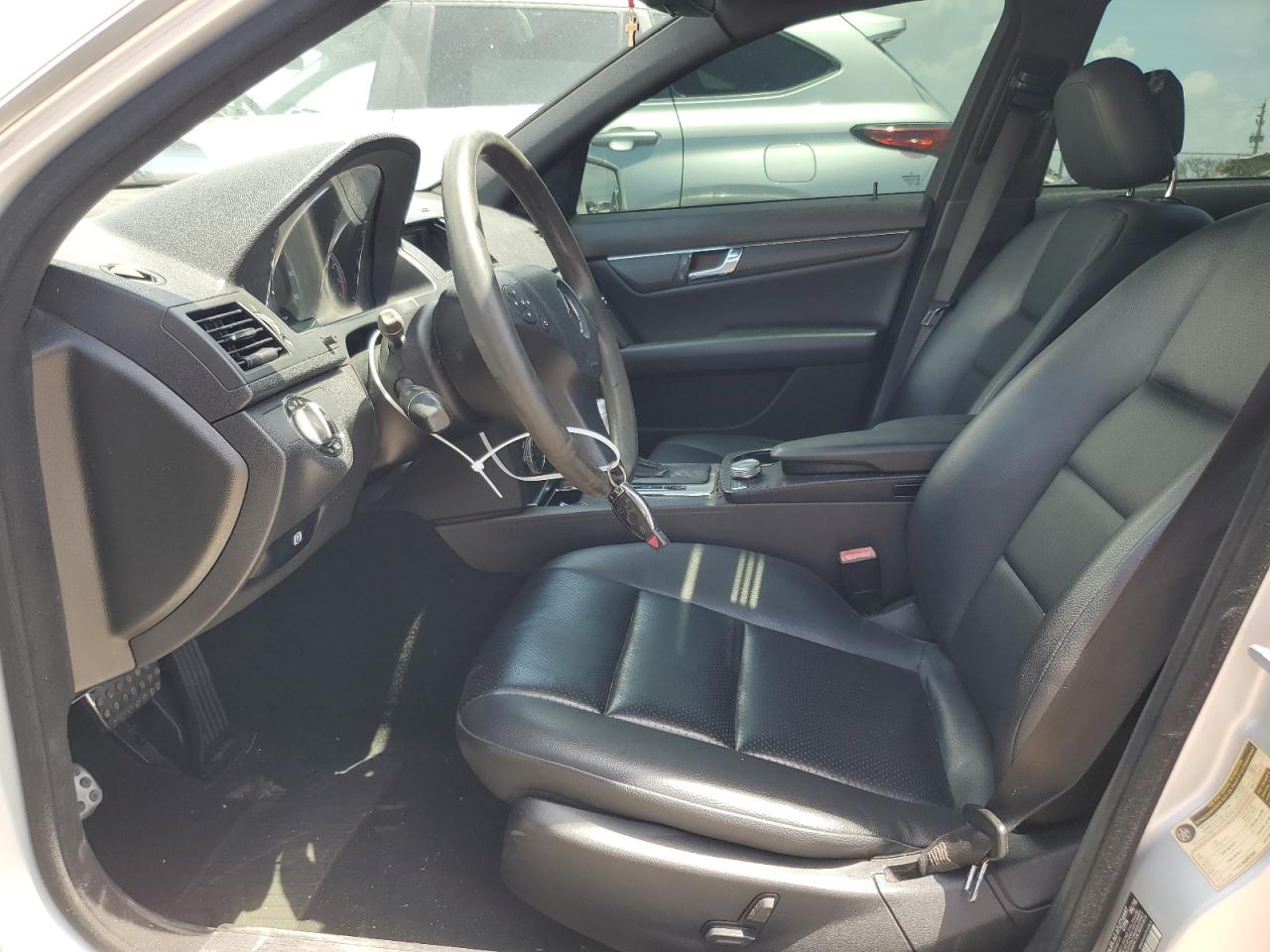 2010 Mercedes-Benz C 300 VIN: WDDGF5EB2AR115156 Lot: 62085404