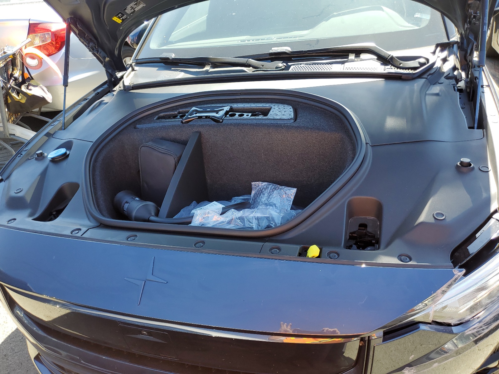 YSMFD3KA6RL233922 2024 Polestar 2