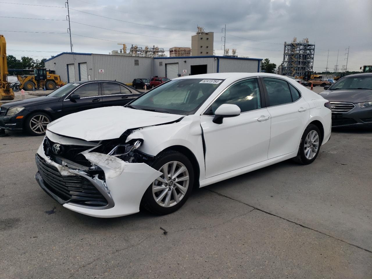 4T1C11AK4RU205743 2024 TOYOTA CAMRY - Image 1