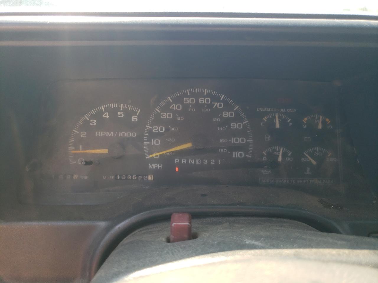 2000 Chevrolet Gmt-400 K3500 VIN: 1GCHK33R0YF500354 Lot: 63822104