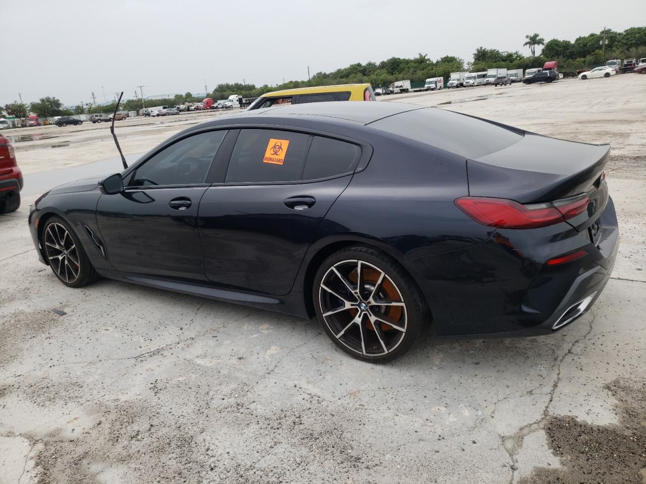 2022 BMW 8er - Image 2