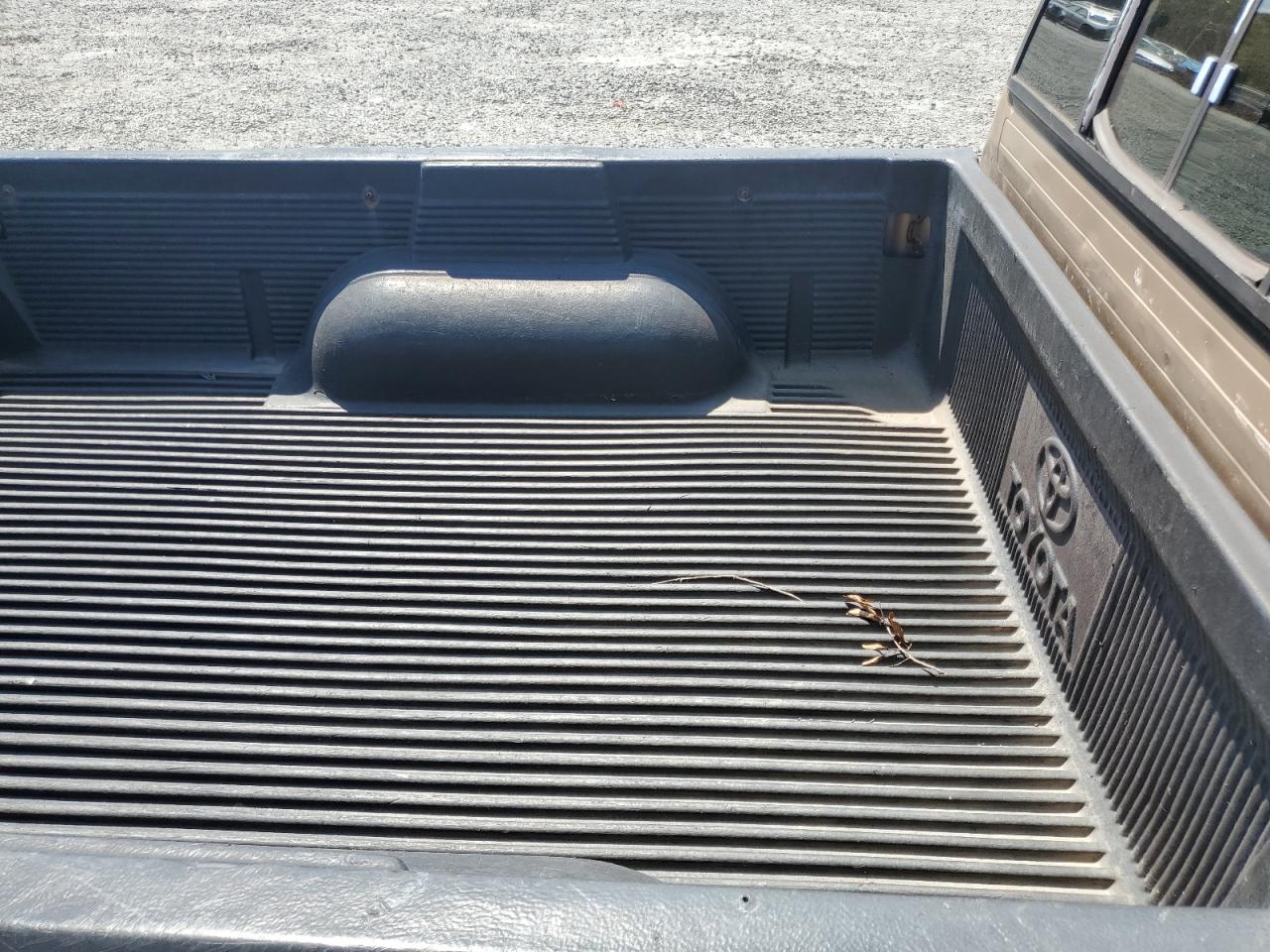 1995 Toyota Tacoma Xtracab VIN: 4TAVN73F6SZ083427 Lot: 63895394