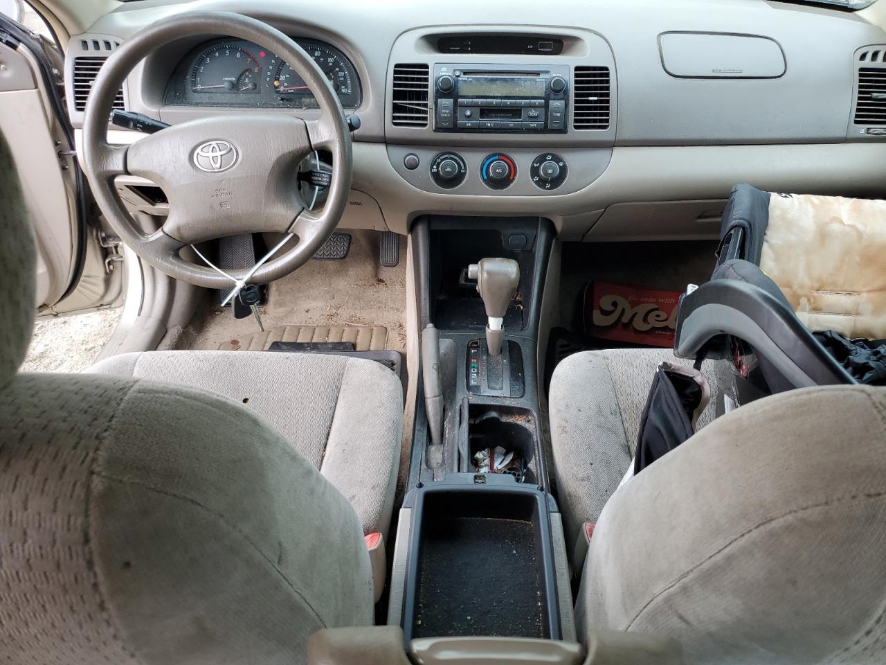 2004 Toyota Camry Le VIN: 4T1BE32KX4U364432 Lot: 62063164