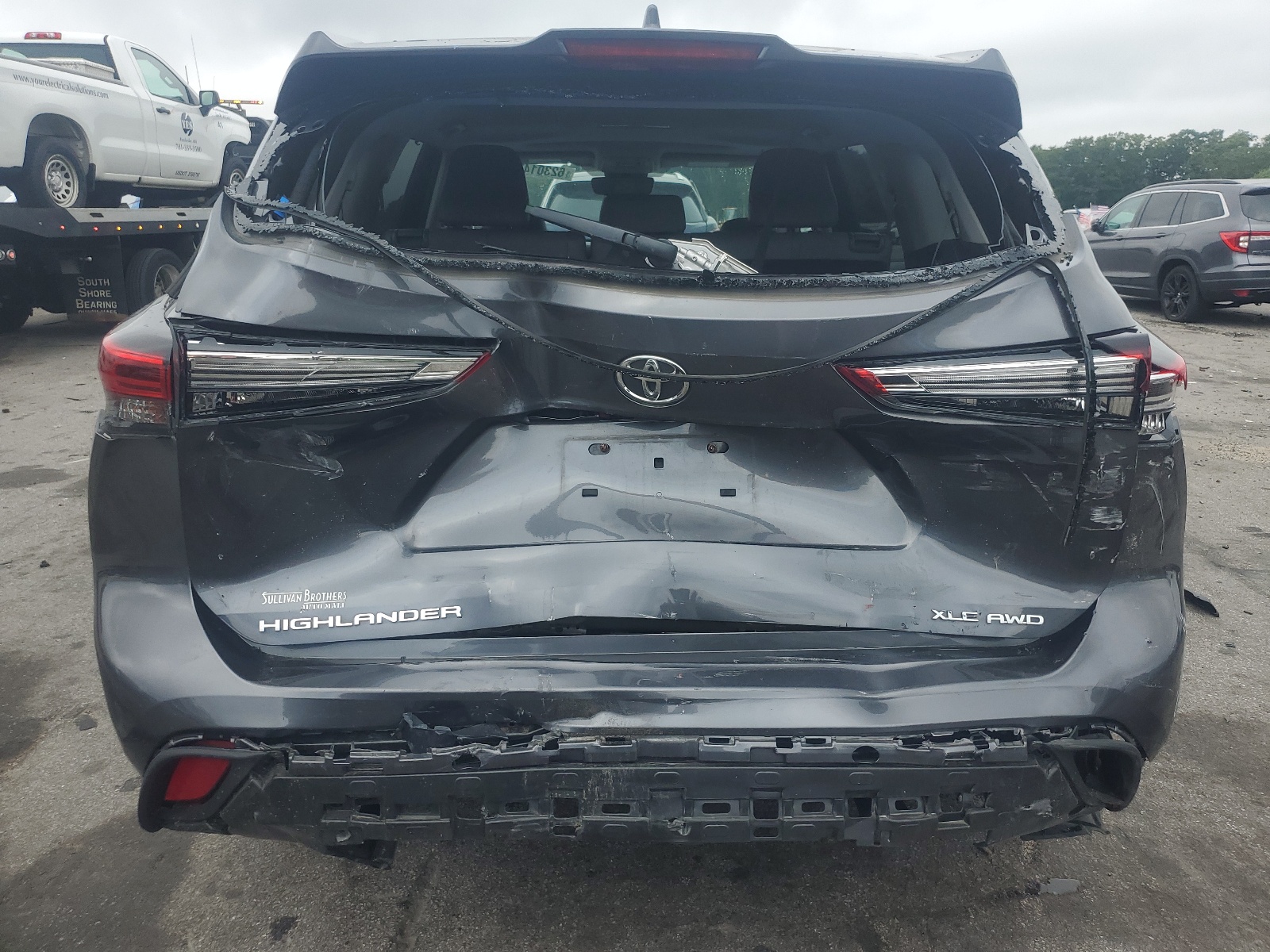 5TDGZRBH4MS071345 2021 Toyota Highlander Xle