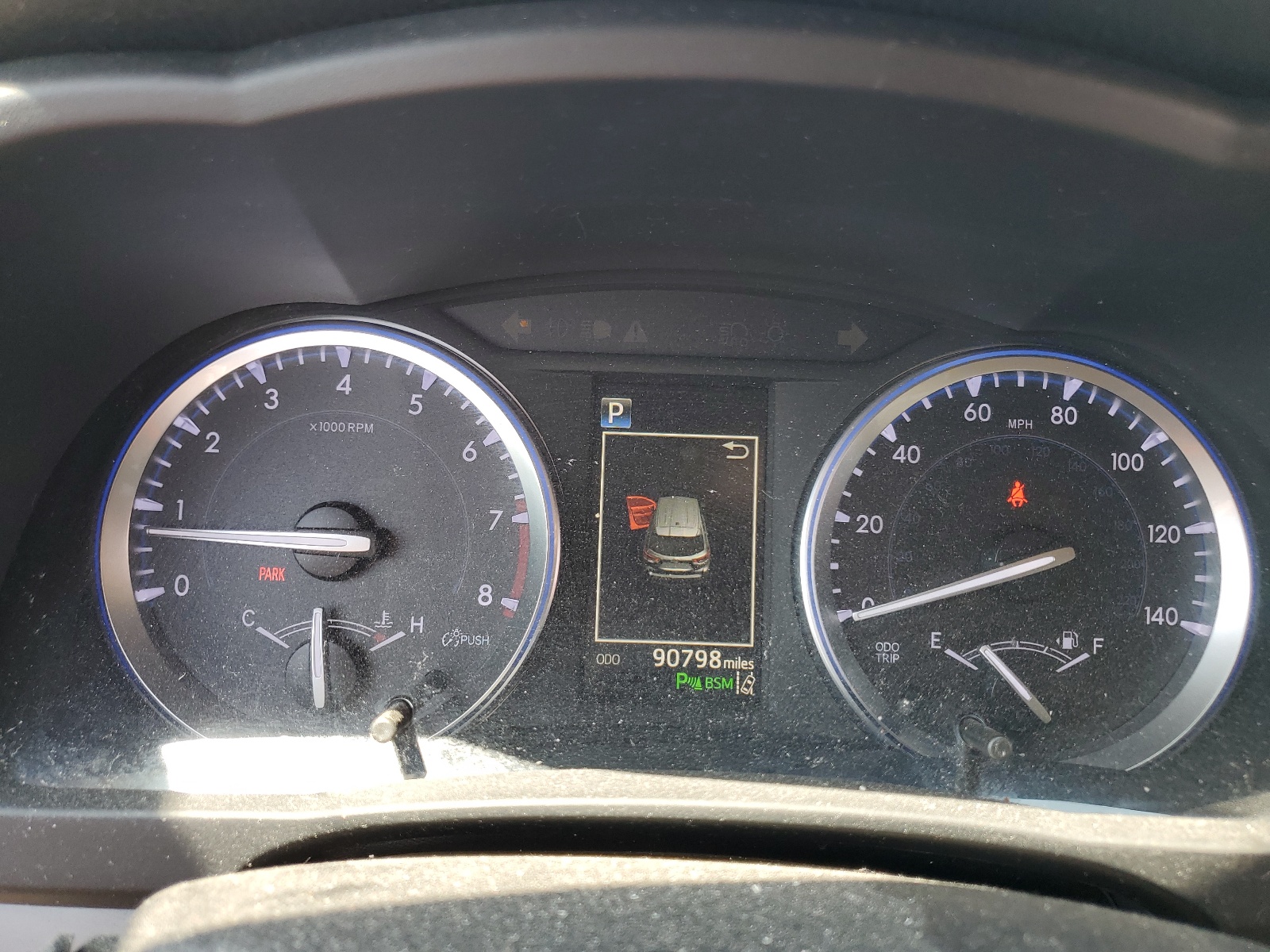 5TDDZRFH6JS828674 2018 Toyota Highlander Limited