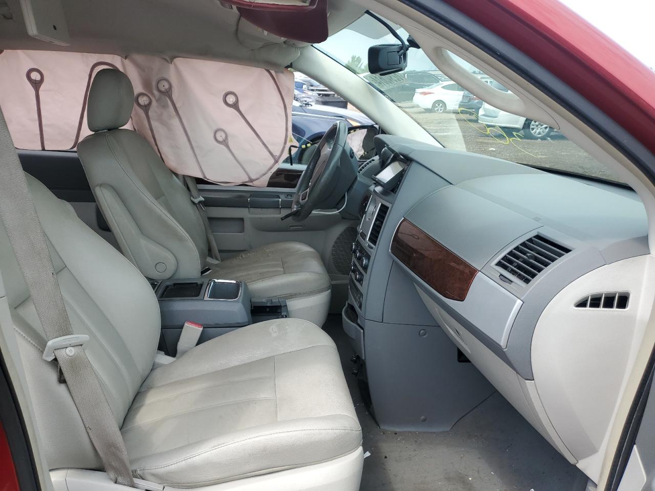 2010 Chrysler Town & Country Touring VIN: 2A4RR5D1XAR110178 Lot: 62940614