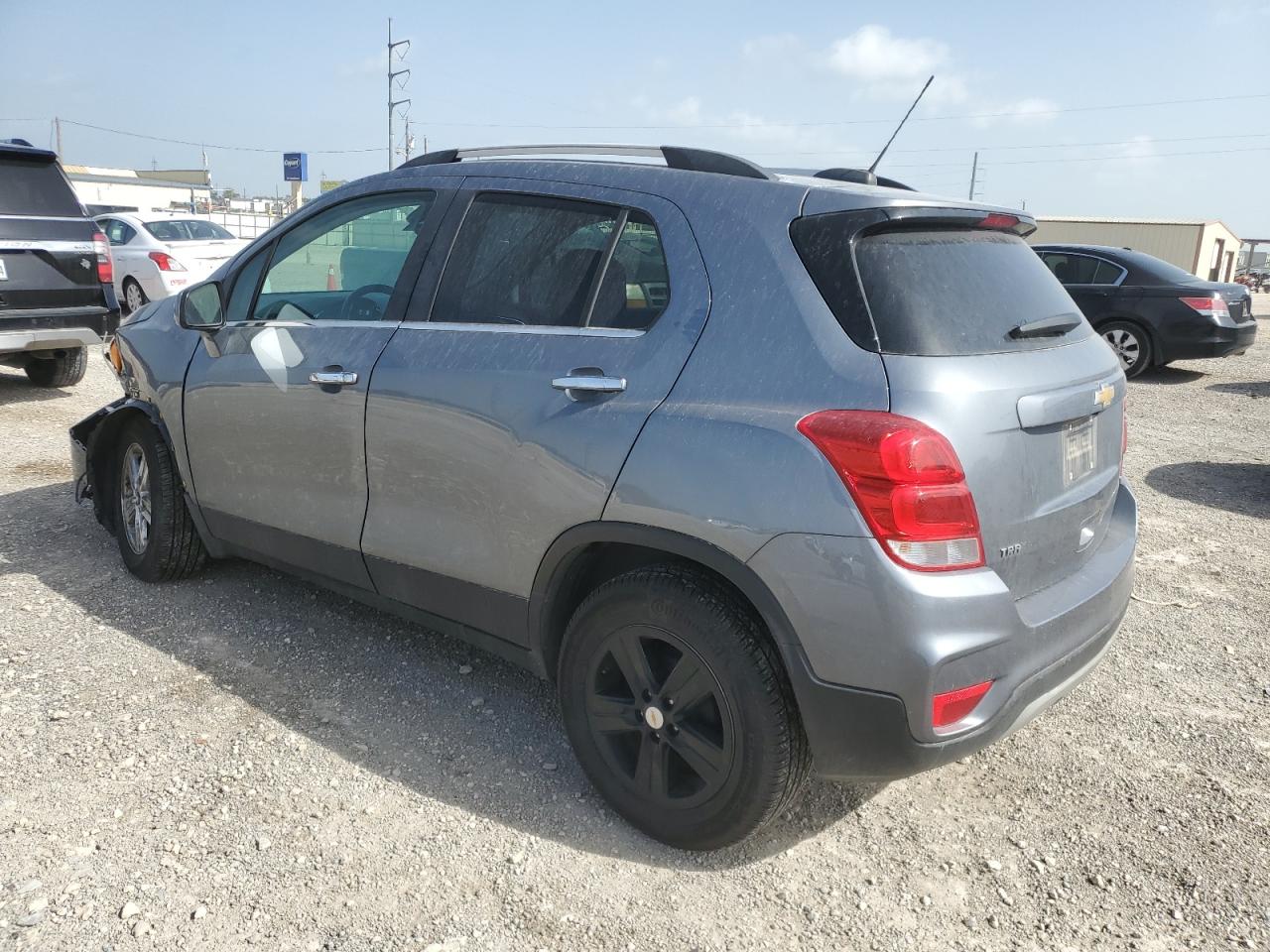 KL7CJLSB5KB765316 2019 CHEVROLET TRAX - Image 2