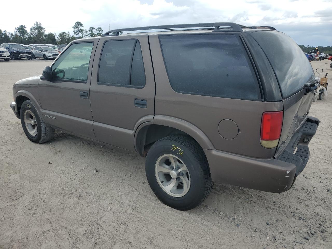 1GNCS13W7W2288083 1998 Chevrolet Blazer