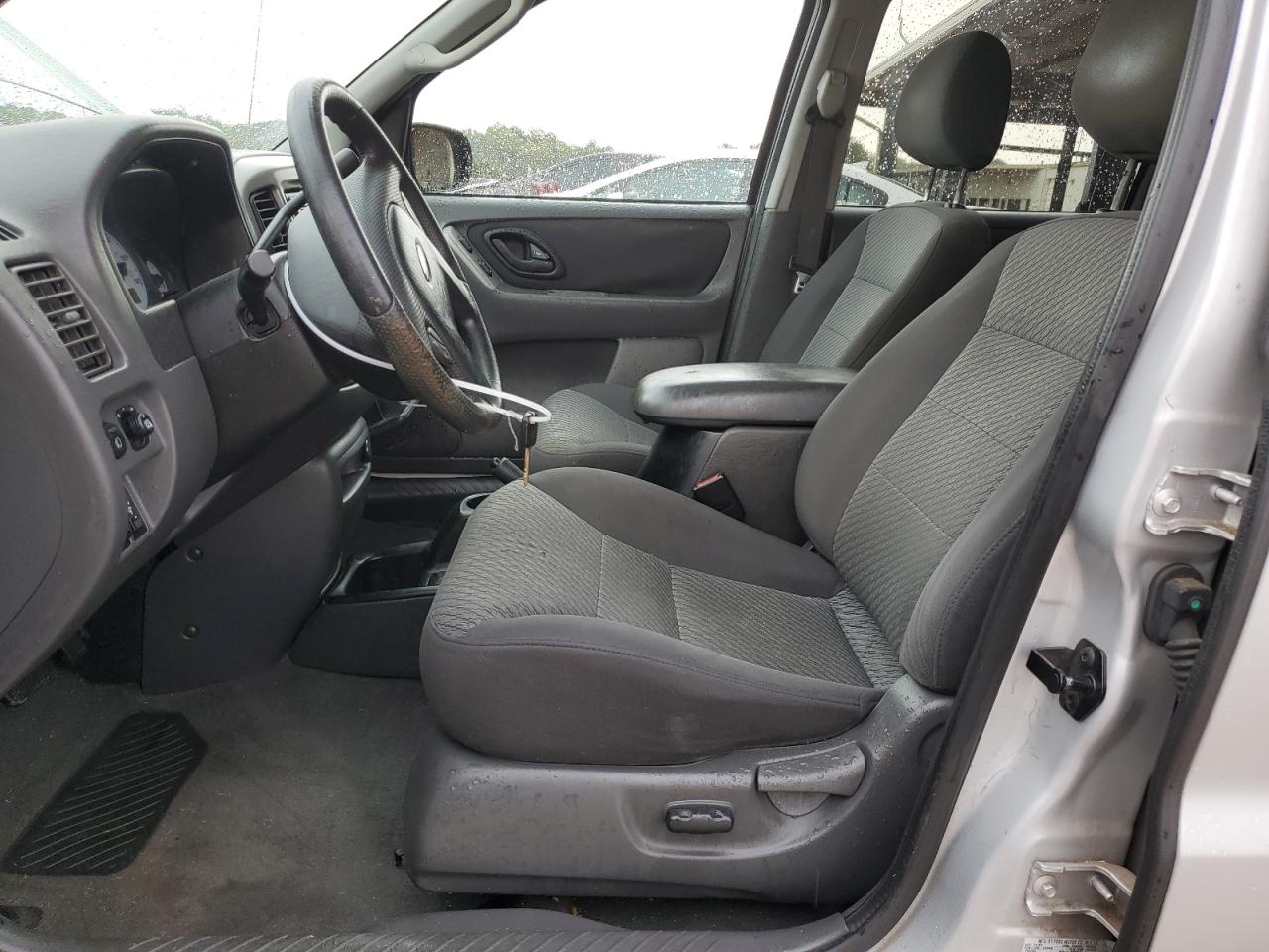 2004 Ford Escape Xlt VIN: 1FMYU03194KA98303 Lot: 63131754