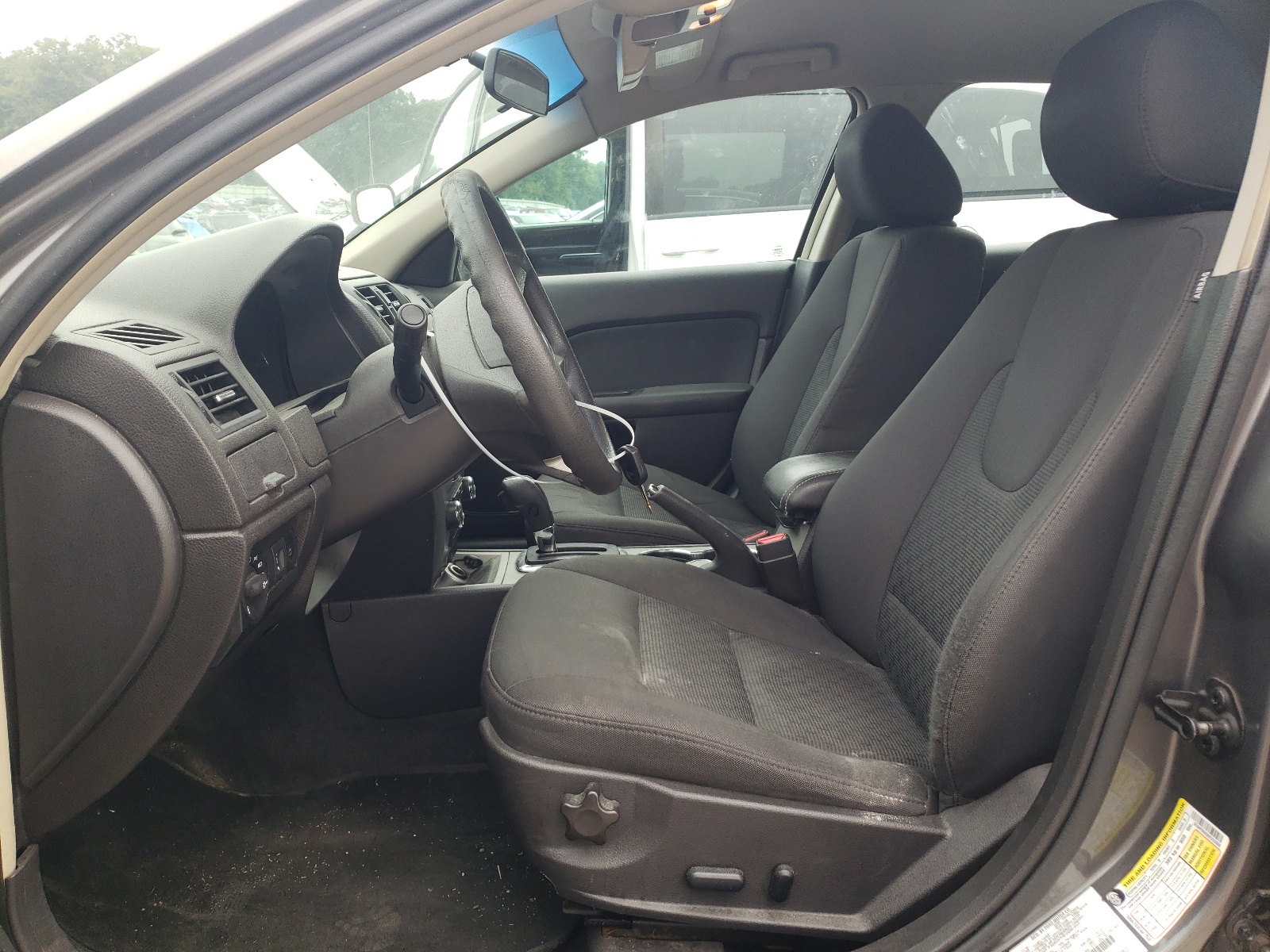 3FAHP0HA0BR202860 2011 Ford Fusion Se