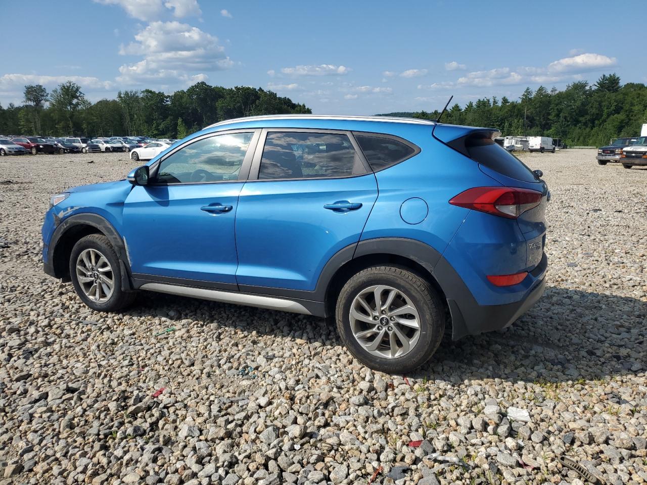 KM8J3CA23HU310611 2017 HYUNDAI TUCSON - Image 2