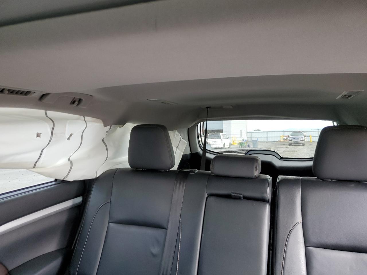 2015 Toyota Highlander Xle VIN: 5TDJKRFH4FS158105 Lot: 65375364