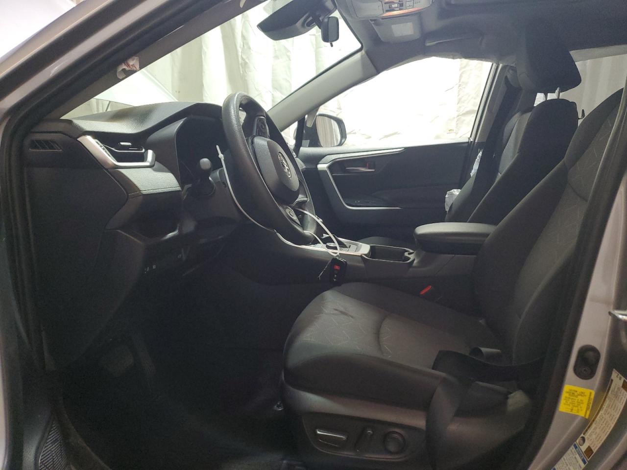 2021 Toyota Rav4 Xle VIN: JTMRWRFV1MD119154 Lot: 63452234