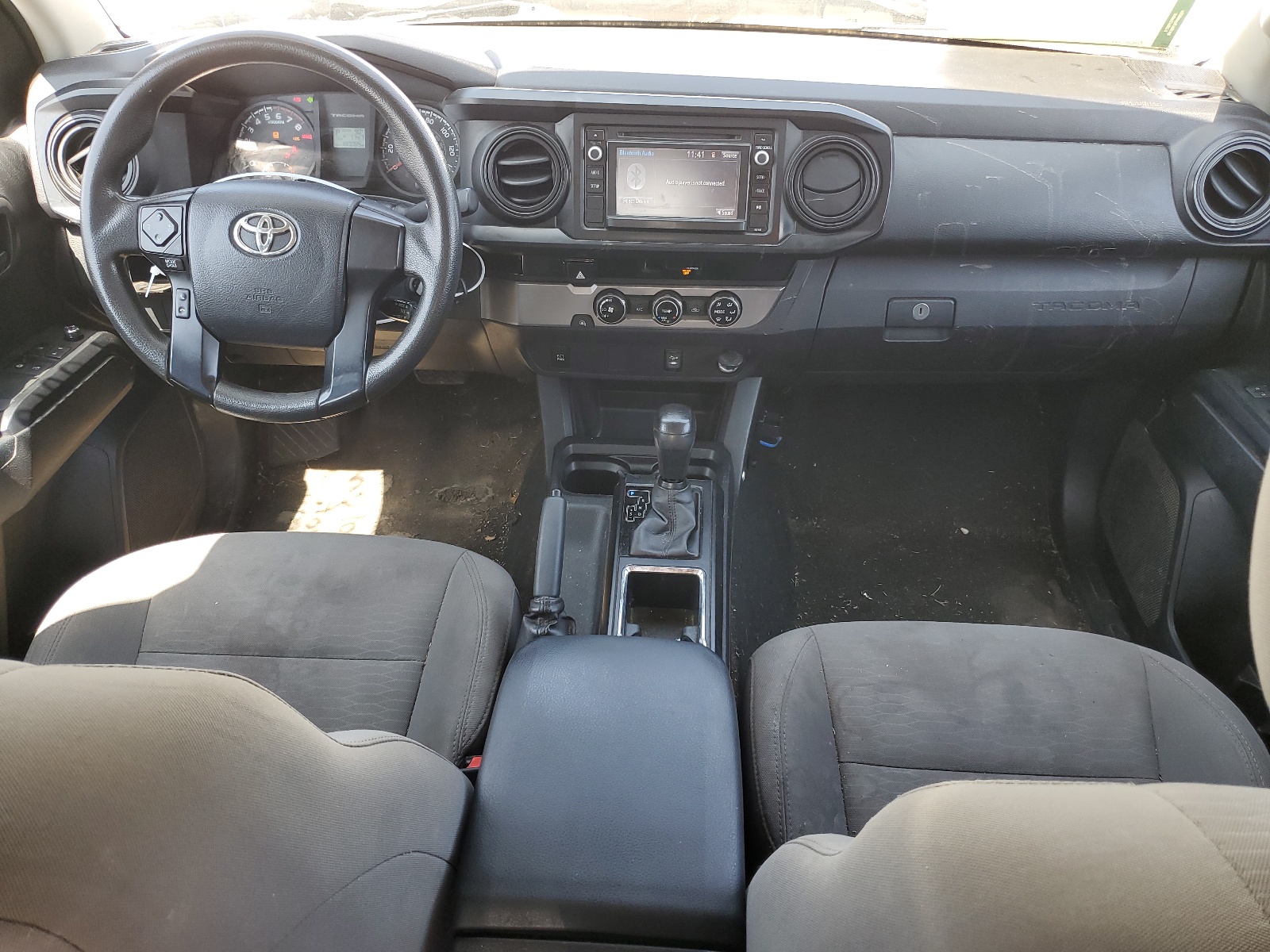 5TFRX5GNXHX087653 2017 Toyota Tacoma Access Cab