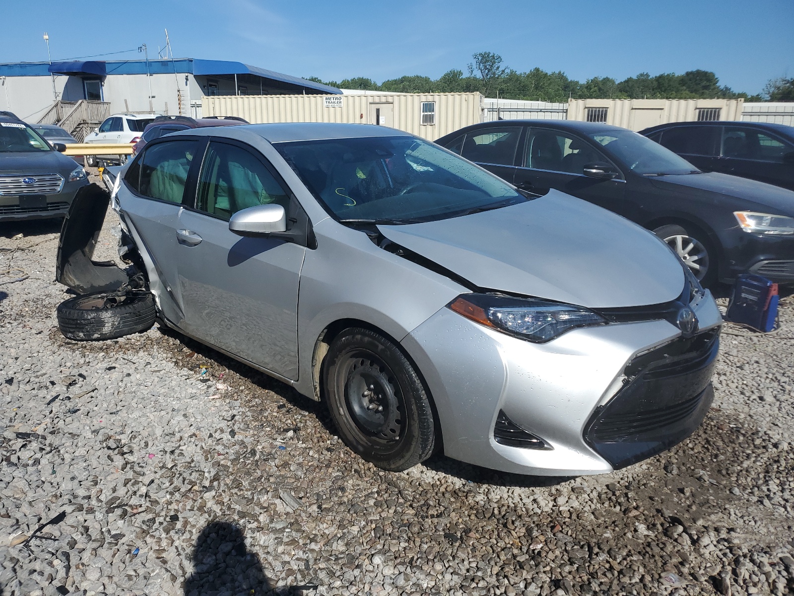 2017 Toyota Corolla L vin: 5YFBURHEXHP729528