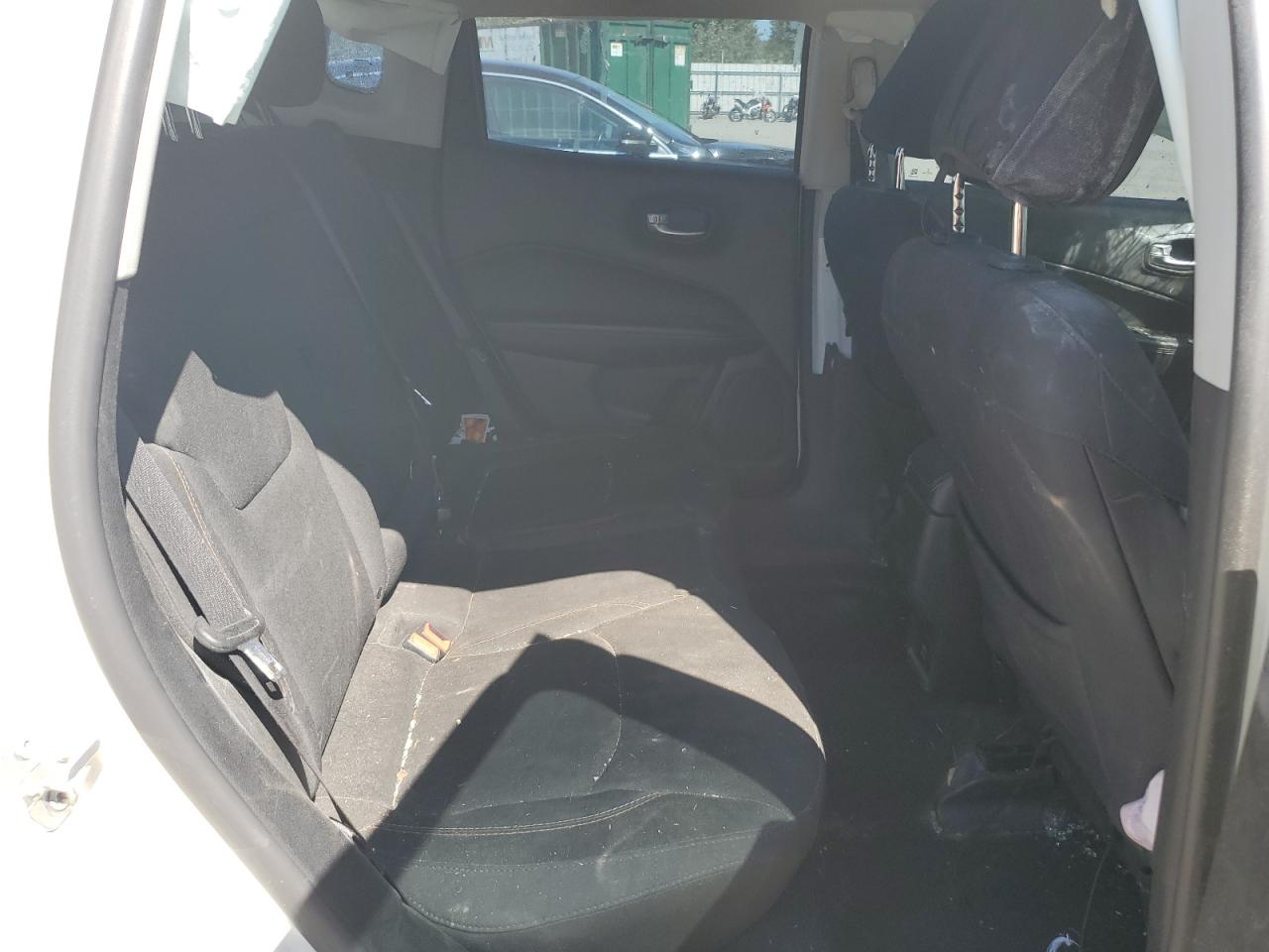 2018 Jeep Compass Sport VIN: 3C4NJCABXJT125015 Lot: 62097634