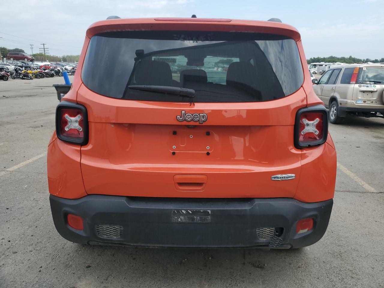 2018 Jeep Renegade Latitude VIN: ZACCJABH1JPH86888 Lot: 65399954