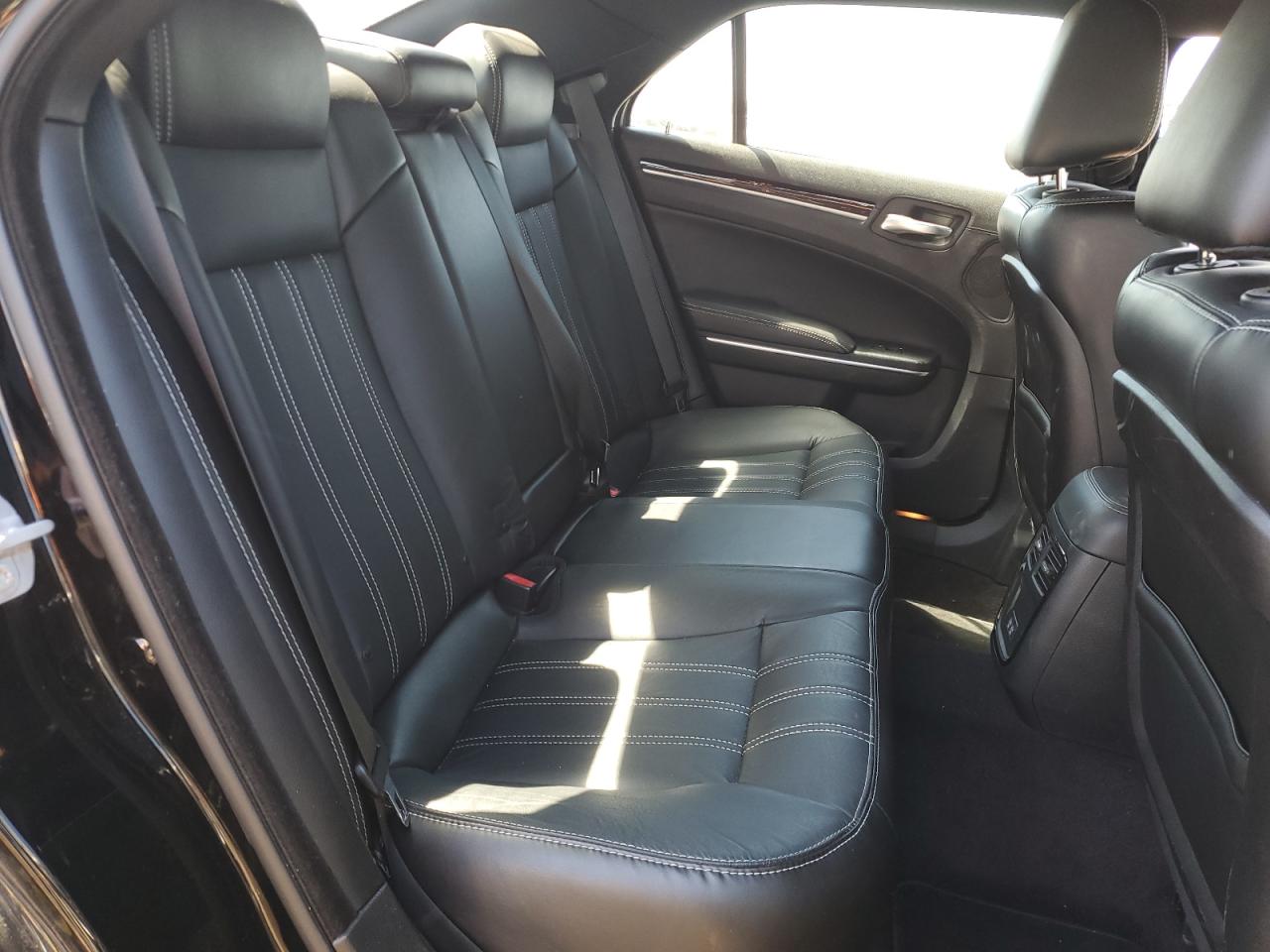 2017 Chrysler 300 S VIN: 2C3CCABG3HH625864 Lot: 61138954