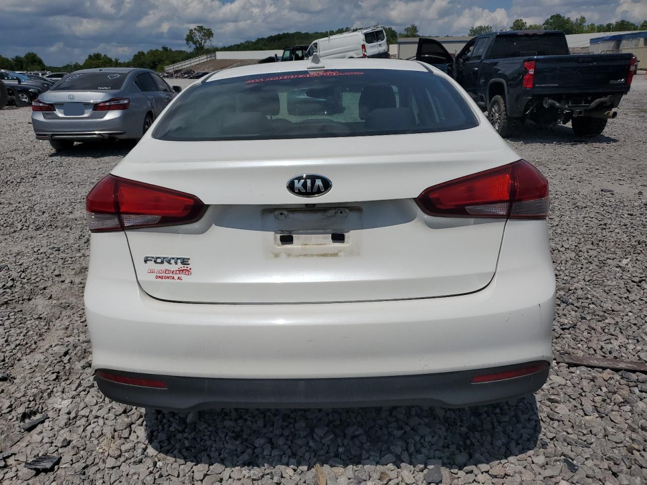 3KPFL4A70JE217092 2018 Kia Forte Lx