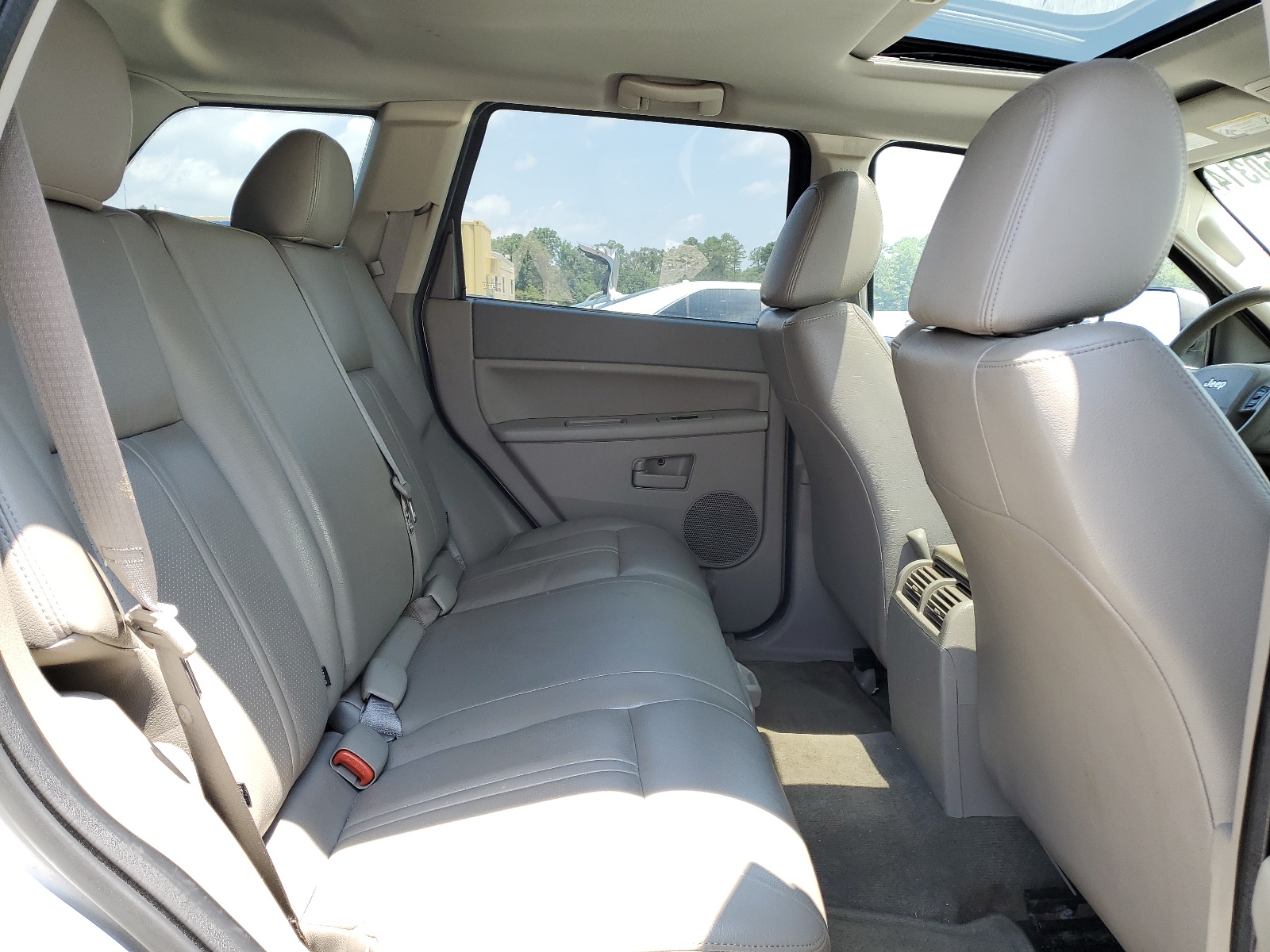 1J8GS48K97C658505 2007 Jeep Grand Cherokee Laredo