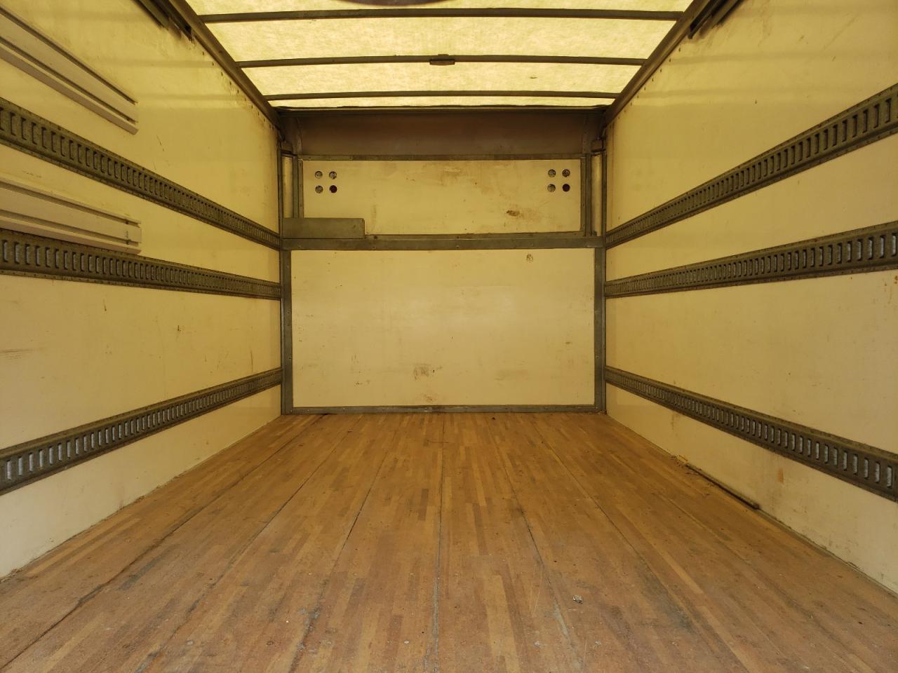 2019 Ford Econoline E450 Super Duty Cutaway Van VIN: 1FDXE4FSXKDC33438 Lot: 59511114