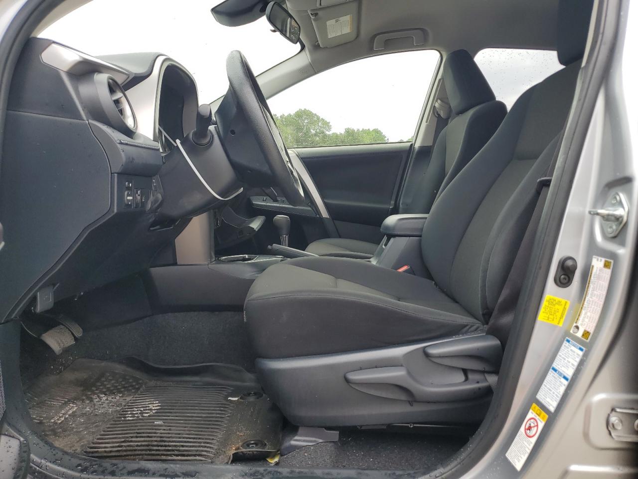 2018 Toyota Rav4 Le VIN: JTMBFREV2JJ203855 Lot: 63673324