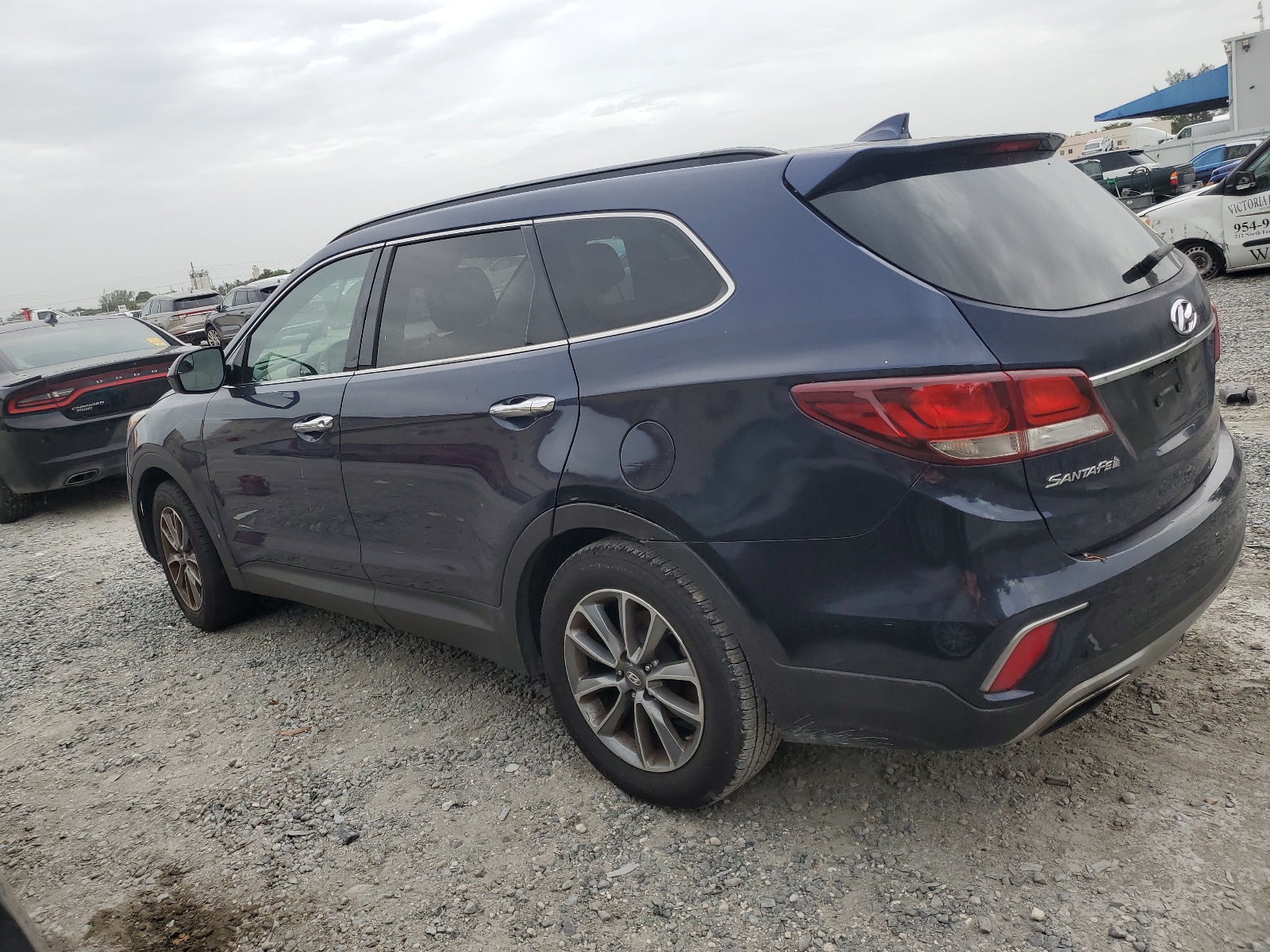 2017 Hyundai Santa Fe Se vin: KM8SM4HF4HU181228