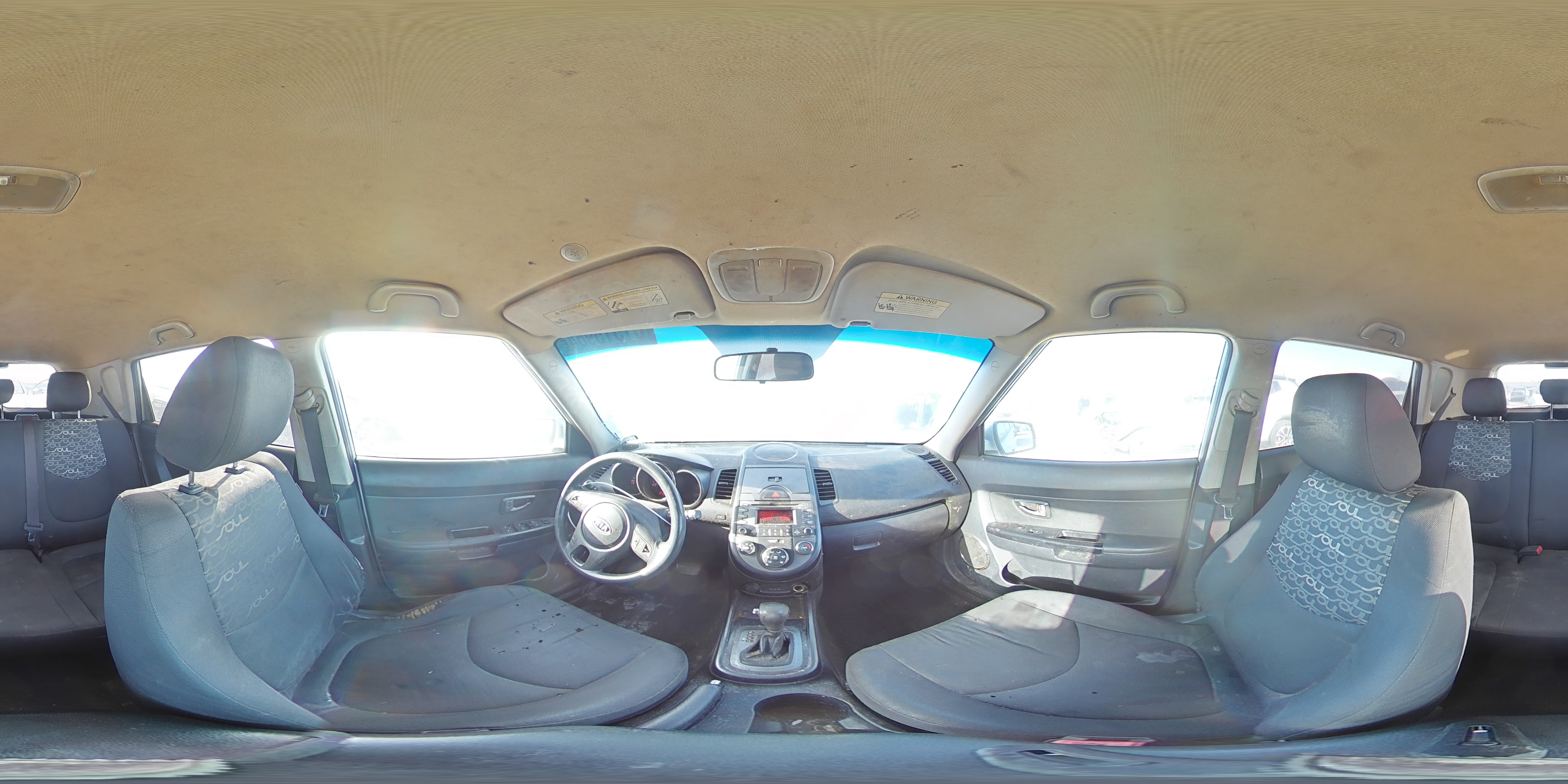 2011 Kia Soul + VIN: KNDJT2A20B7715913 Lot: 61515964