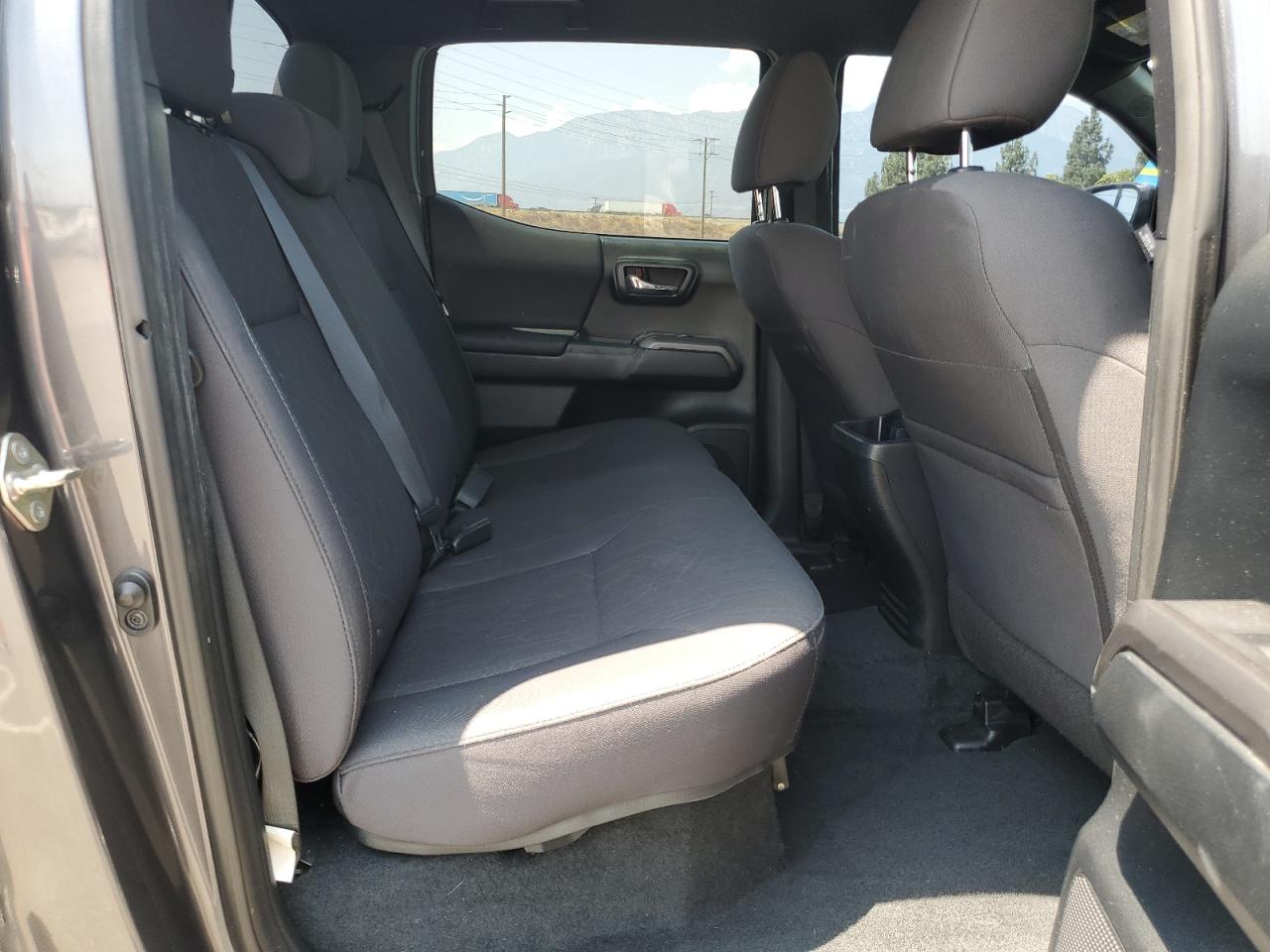 2016 Toyota Tacoma Double Cab VIN: 5TFAZ5CN5GX017747 Lot: 64749534