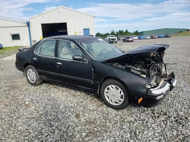 1995 Nissan Altima Xe VIN: 1N4BU31D8SC208621 Lot: 62711034