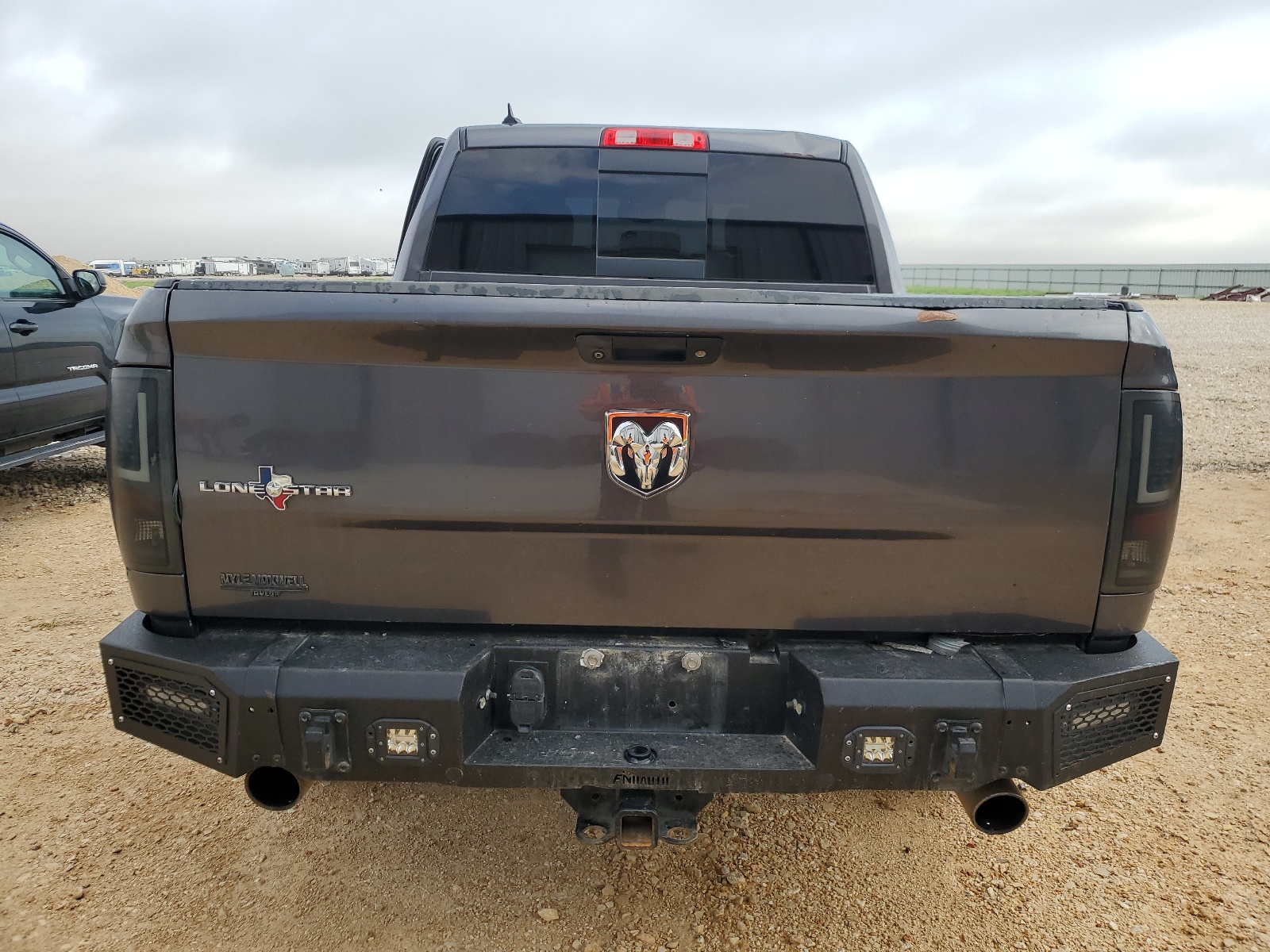 1C6RR6LT0FS770161 2015 Ram 1500 Slt