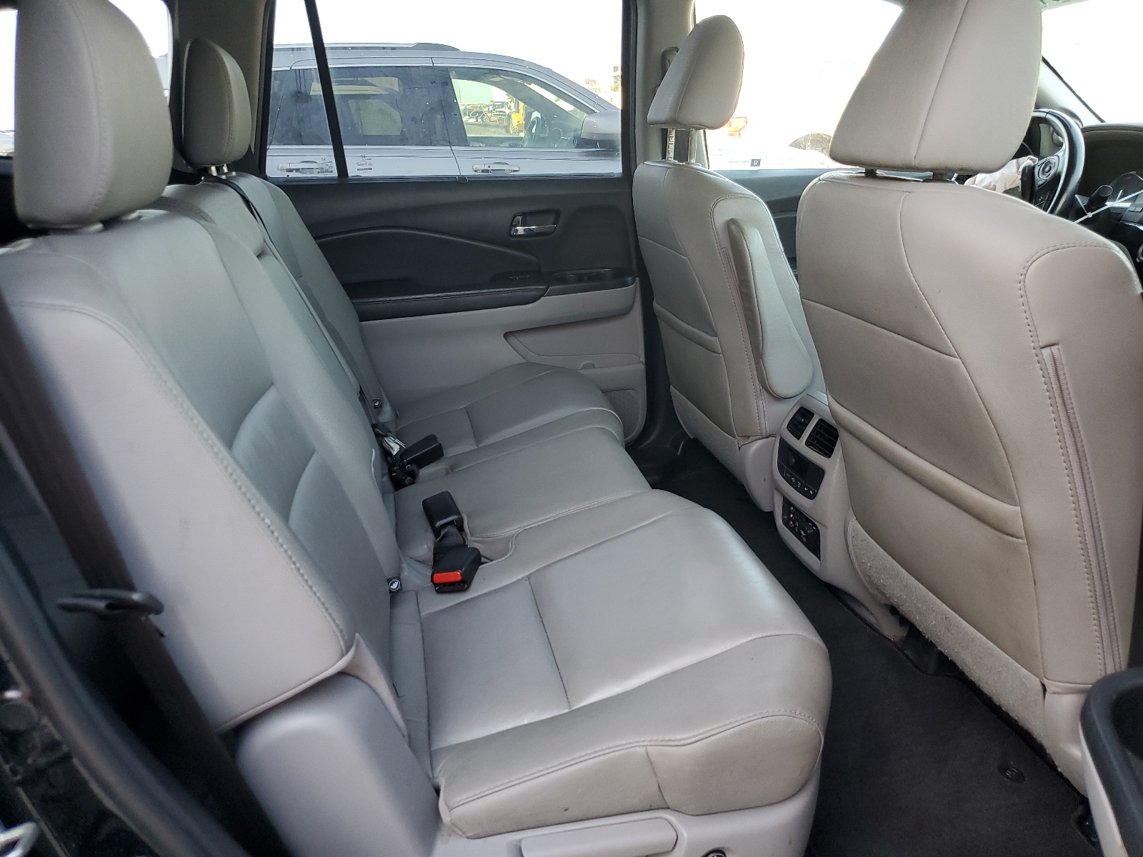 5FNYF5H90HB007996 2017 Honda Pilot Touring