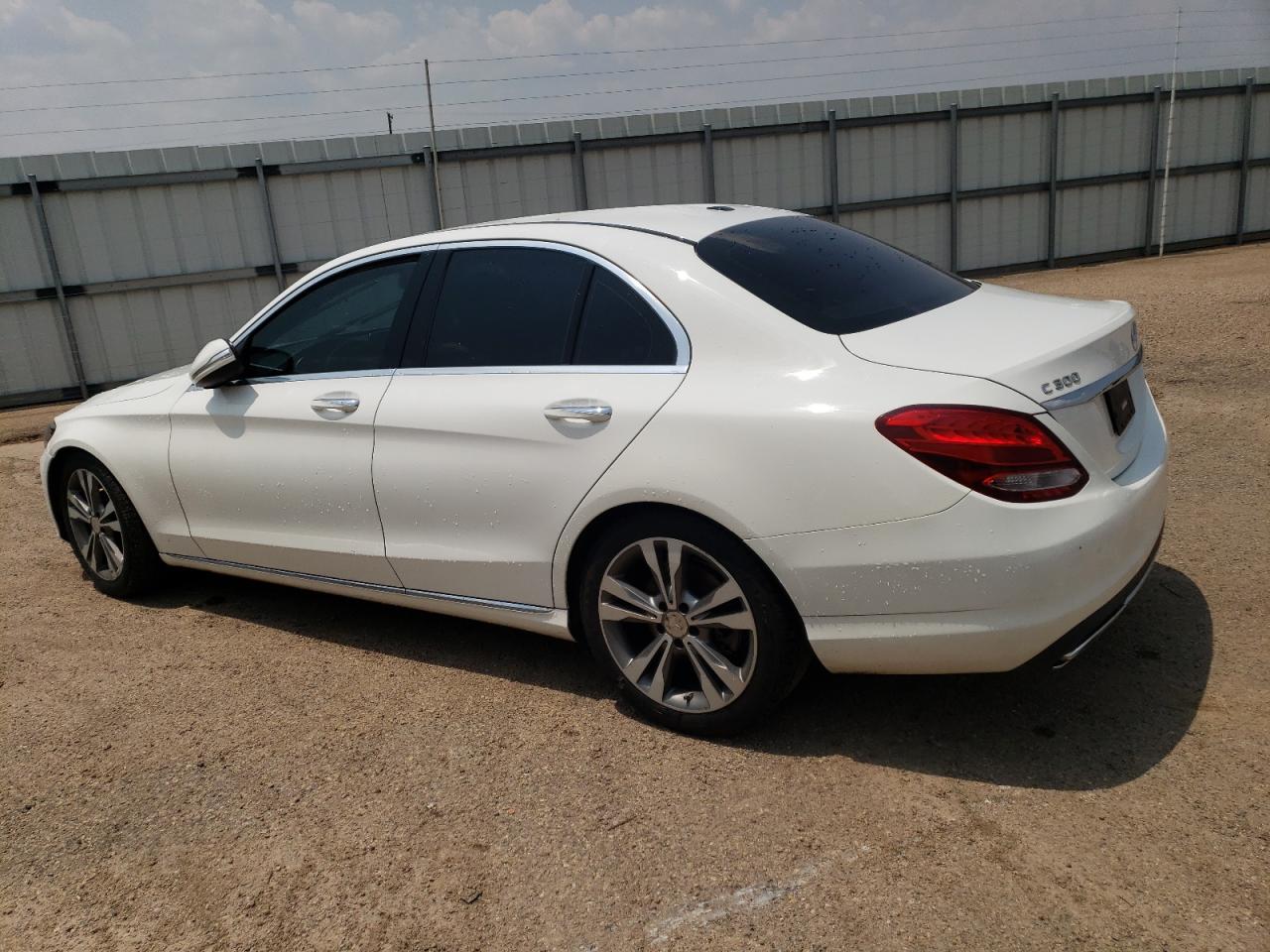 55SWF4JB0FU083437 2015 MERCEDES-BENZ C CLASS - Image 2