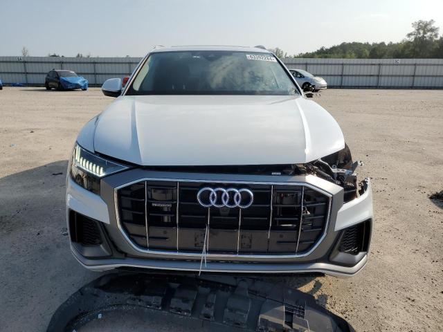  AUDI Q8 2023 Білий