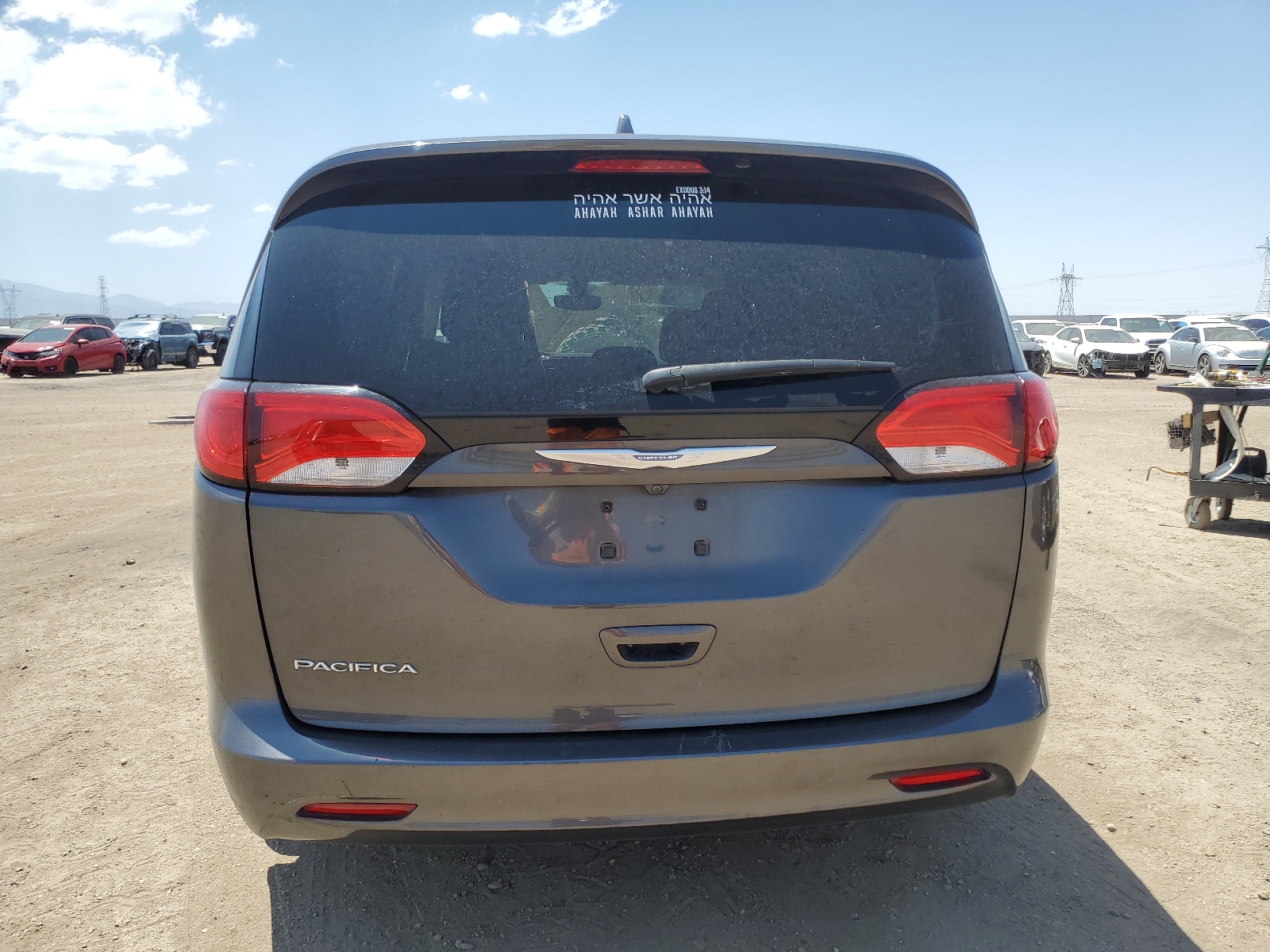 2C4RC1DG0HR840521 2017 Chrysler Pacifica Touring