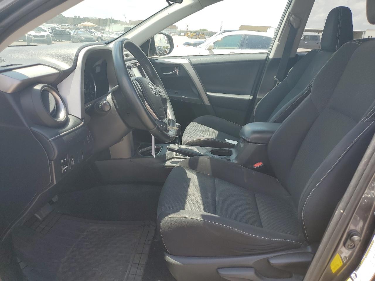 2016 Toyota Rav4 Xle VIN: 2T3WFREV2GW239301 Lot: 64949814